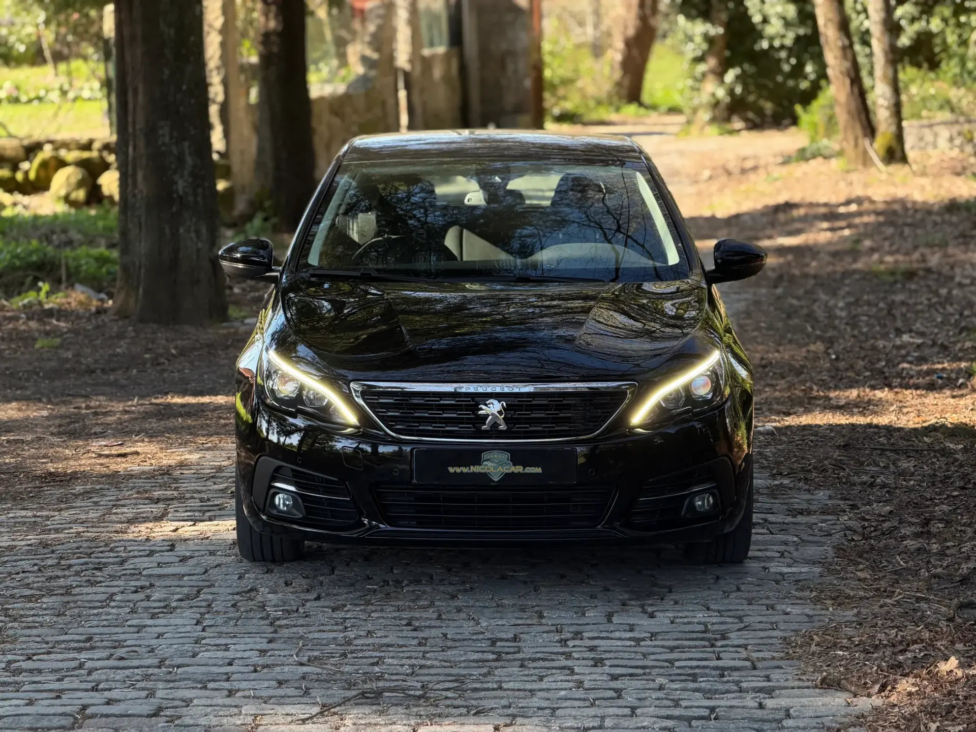 Peugeot 308 1.2 PureTech Allure EAT8 4