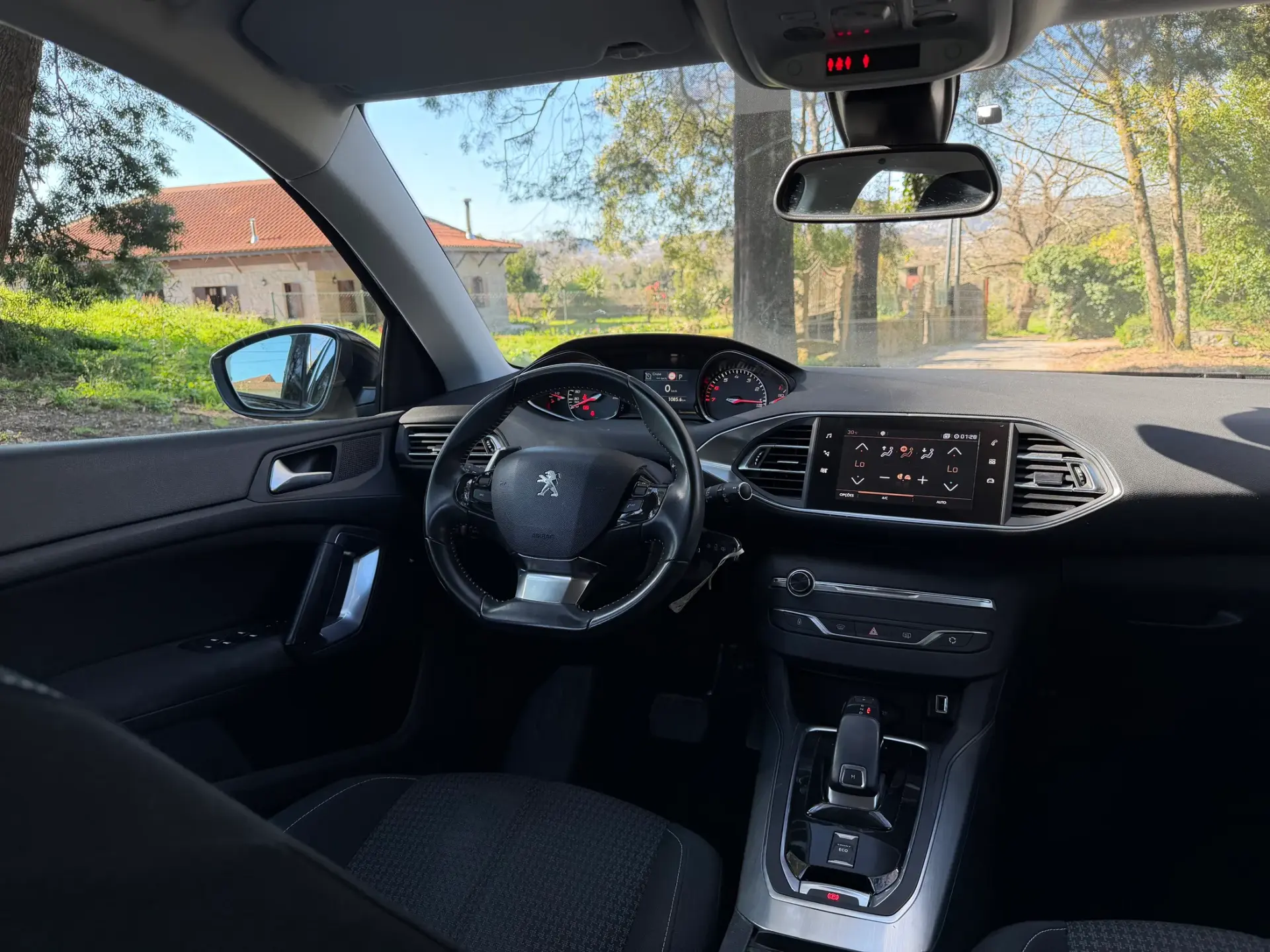 Peugeot 308 1.2 PureTech Allure EAT8 18