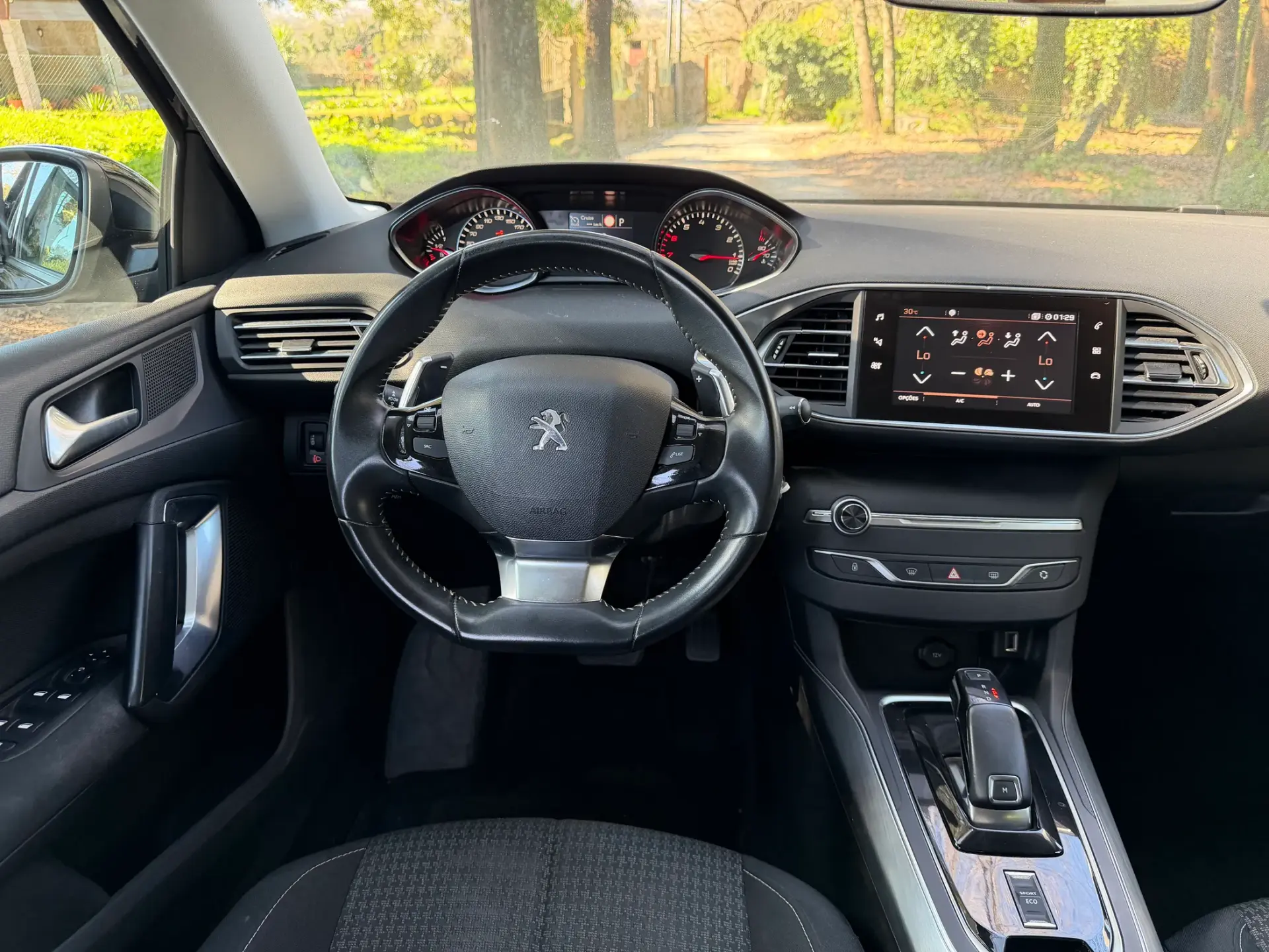 Peugeot 308 1.2 PureTech Allure EAT8 27