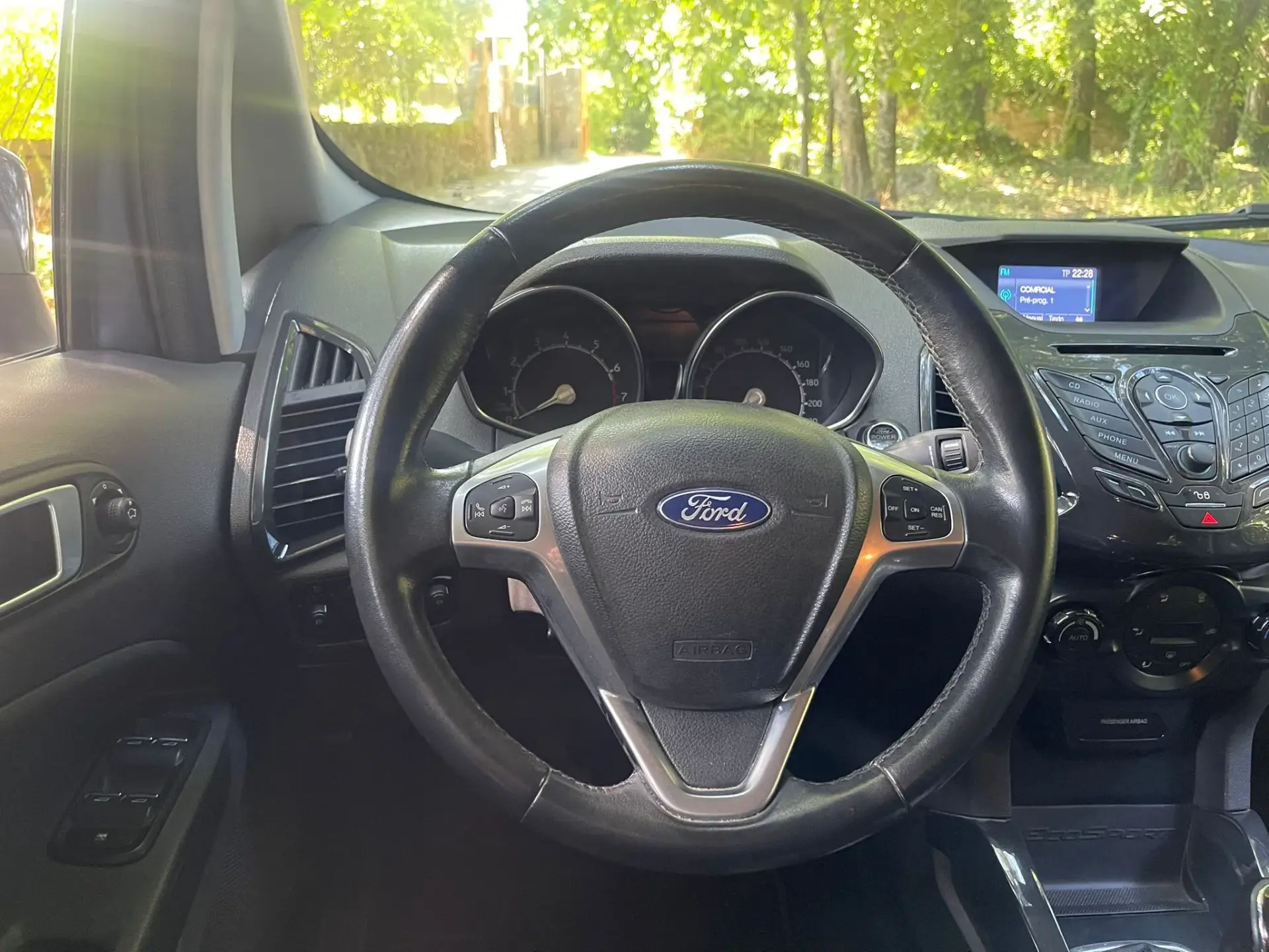 Ford EcoSport 1.0 EcoBoost Titanium 11