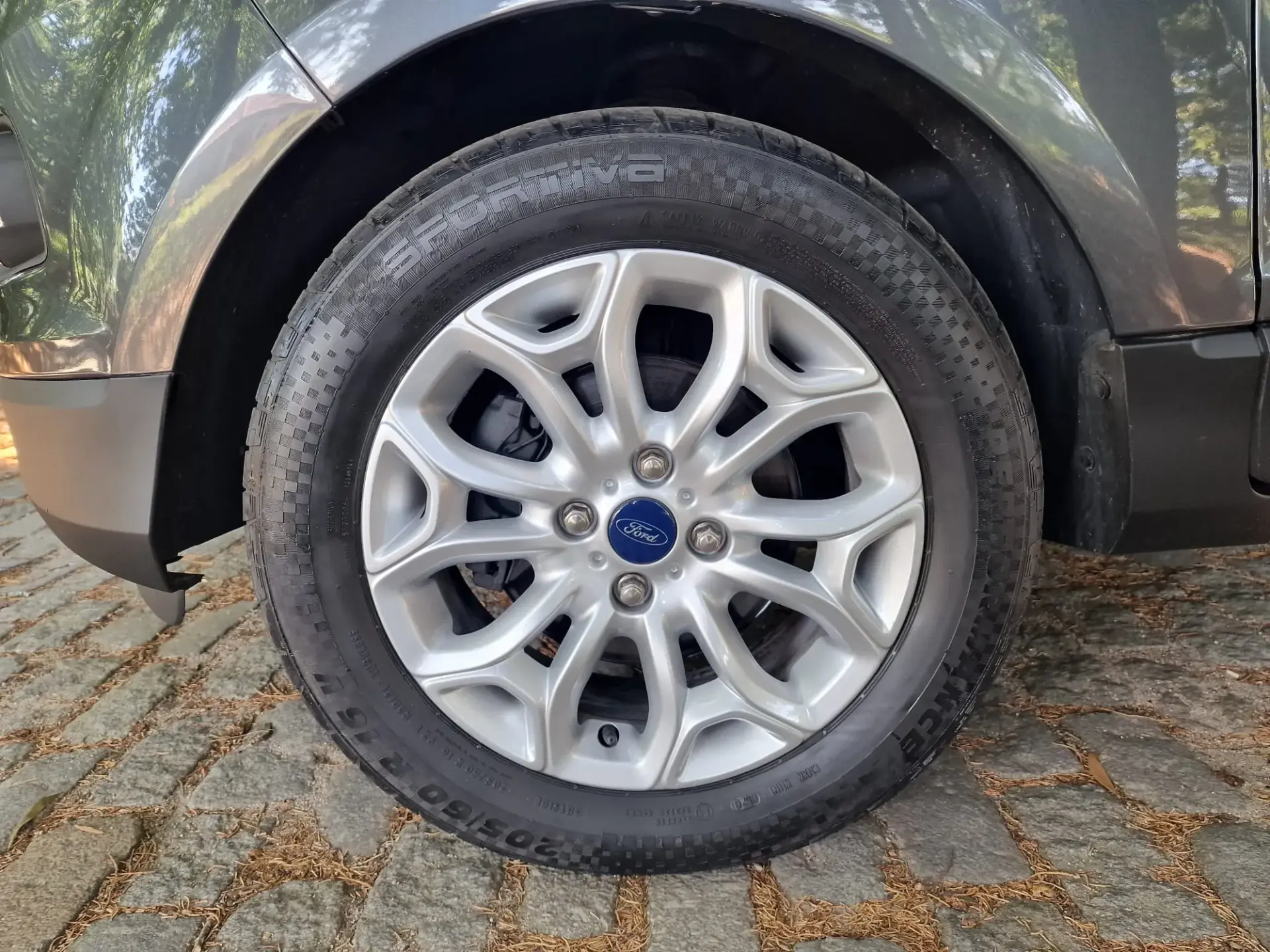 Ford EcoSport 1.0 EcoBoost Titanium 18