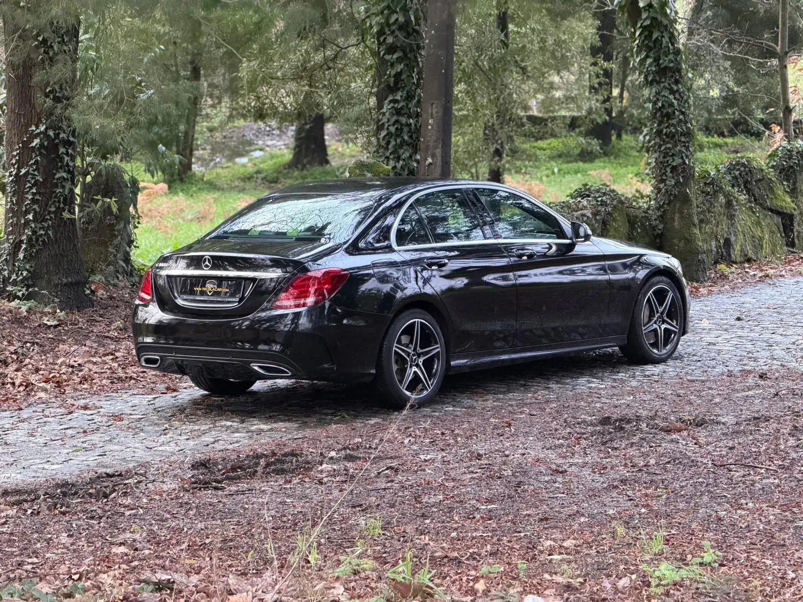 Mercedes-Benz C 300 h AMG Line 4