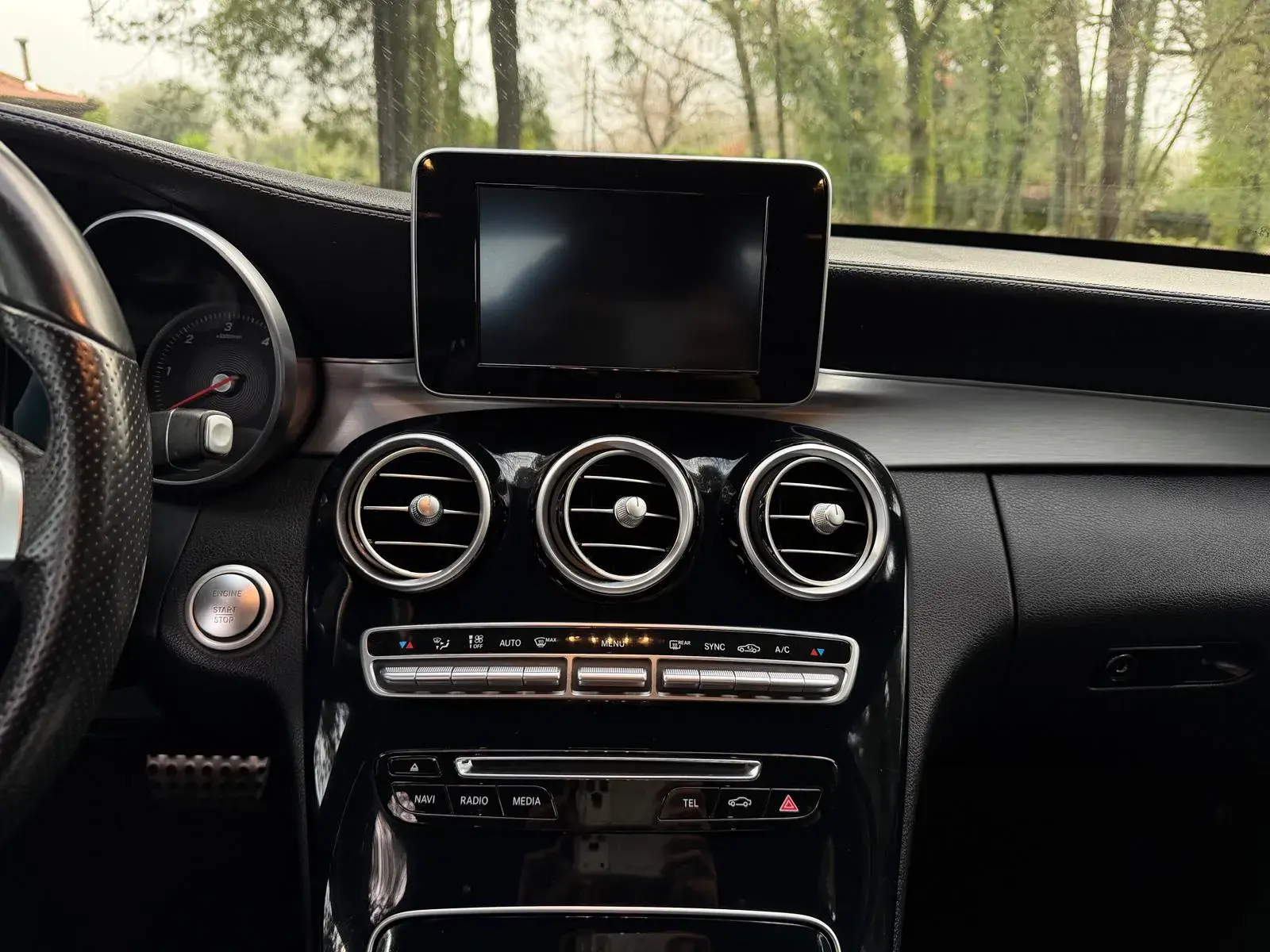 Mercedes-Benz C 300 h AMG Line 20