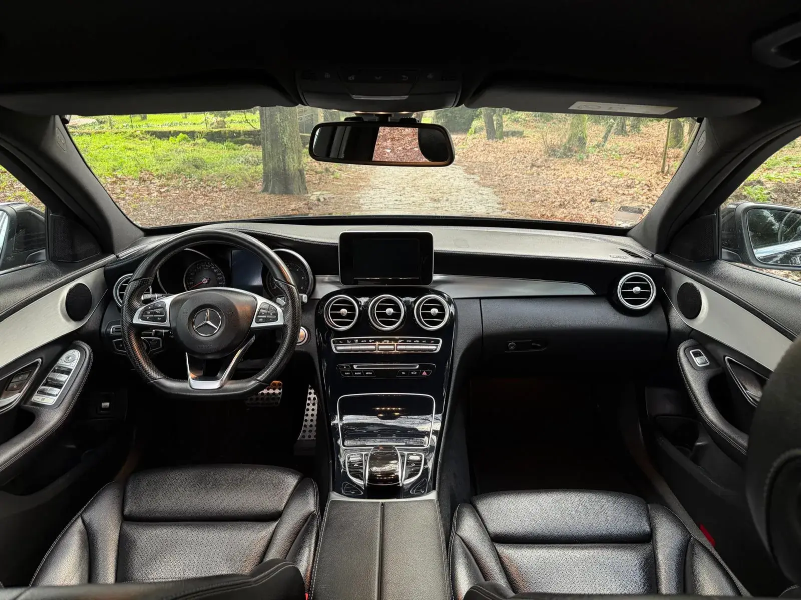 Mercedes-Benz C 300 h AMG Line 23