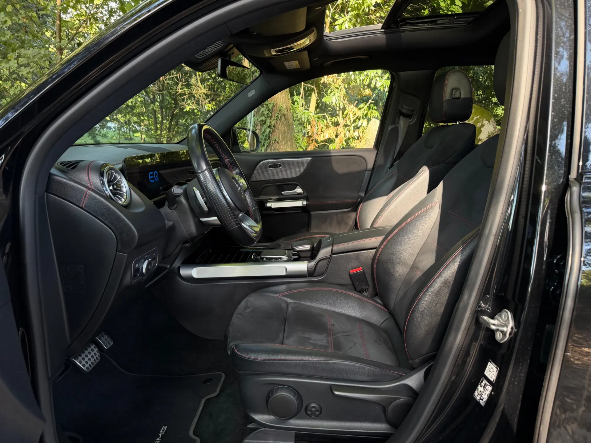 Mercedes-Benz EQB 350 4Matic AMG Line 49