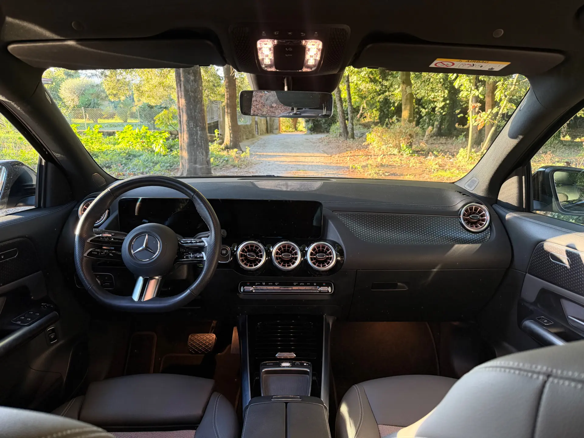 Mercedes-Benz EQA 300 4Matic AMG Line 14