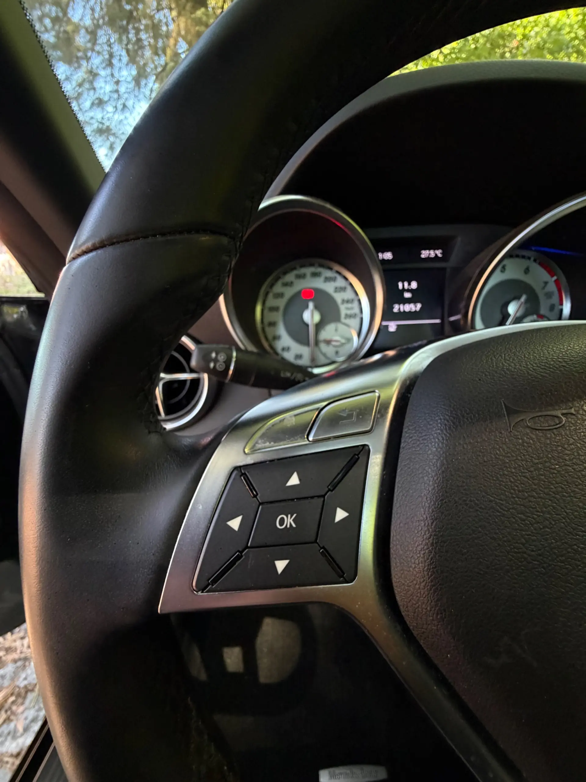 Mercedes-Benz SLK 200 Outro 27