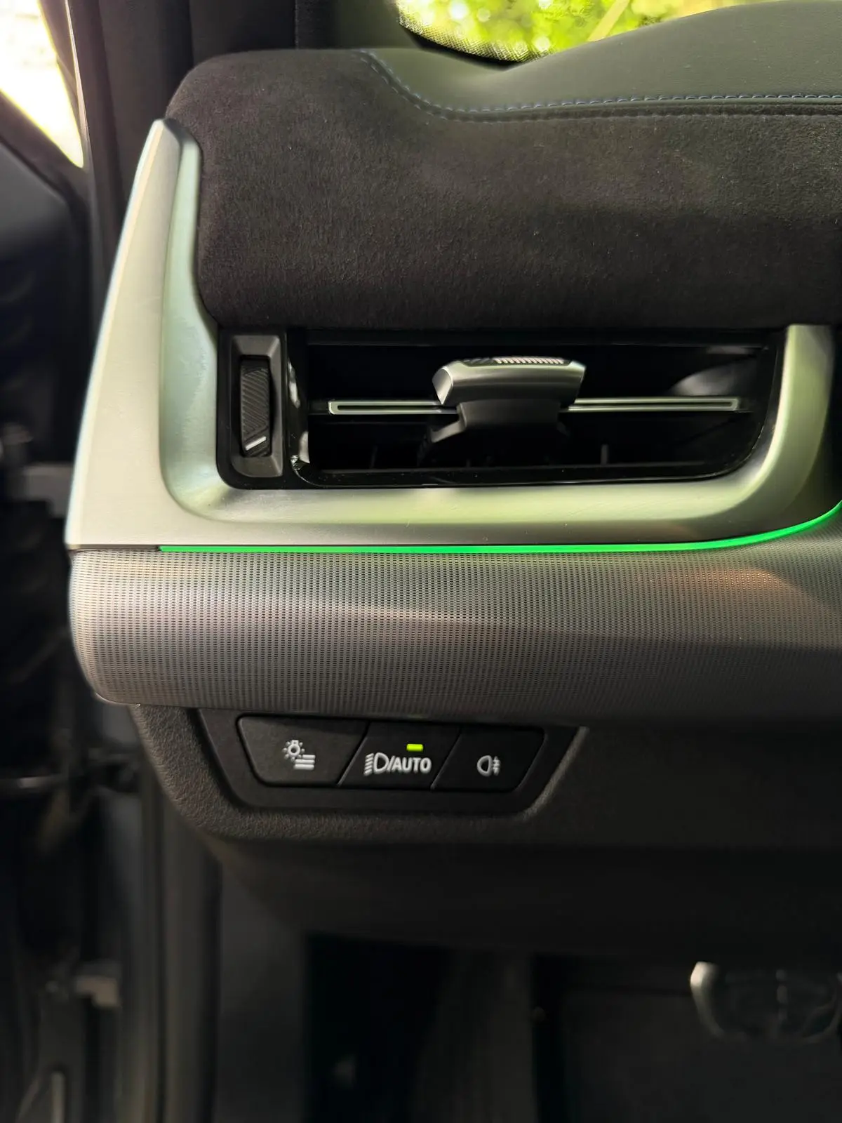 BMW iX2 xDrive30 Pack Desportivo M Pro 21