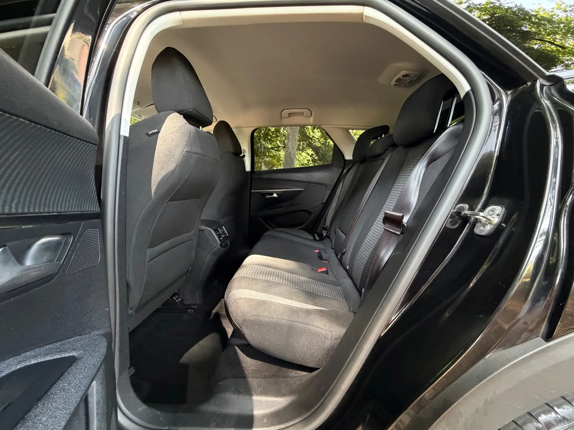 Peugeot 3008 1.2 PureTech Allure Pack EAT8 49