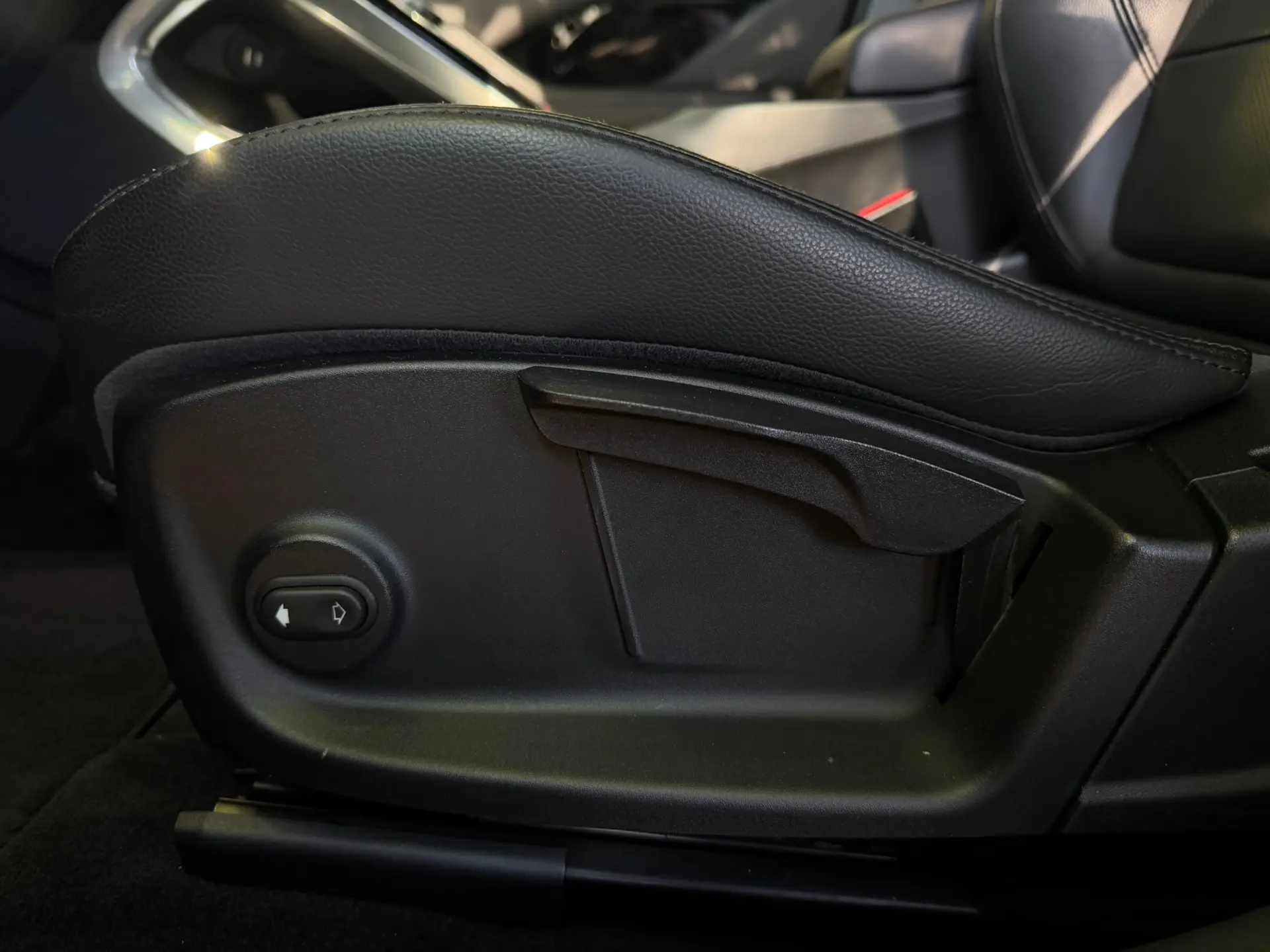 Jaguar I-Pace EV400 R-Dynamic HSE AWD 42
