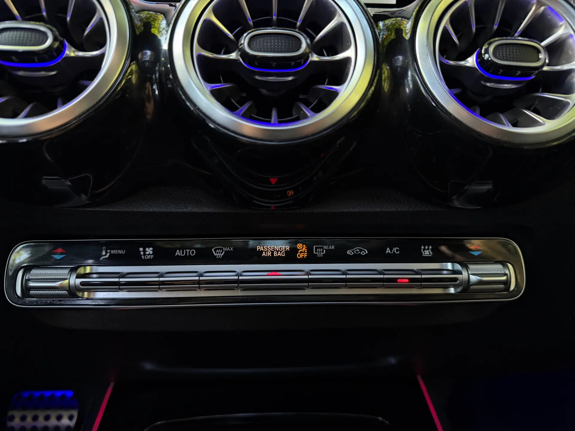 Mercedes-Benz EQB 350 4Matic AMG Line 26