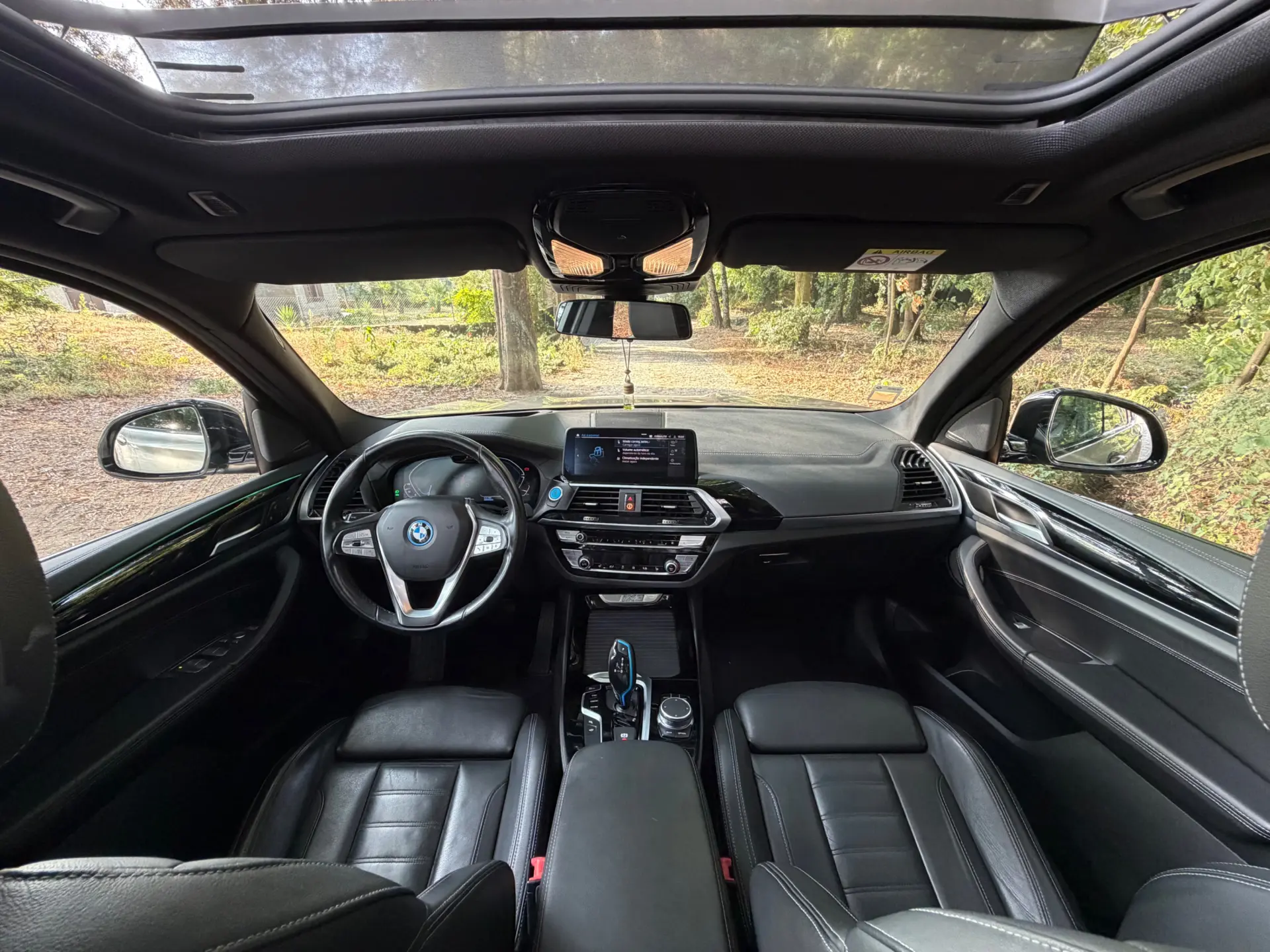 BMW iX3 M Sport Impressive 11