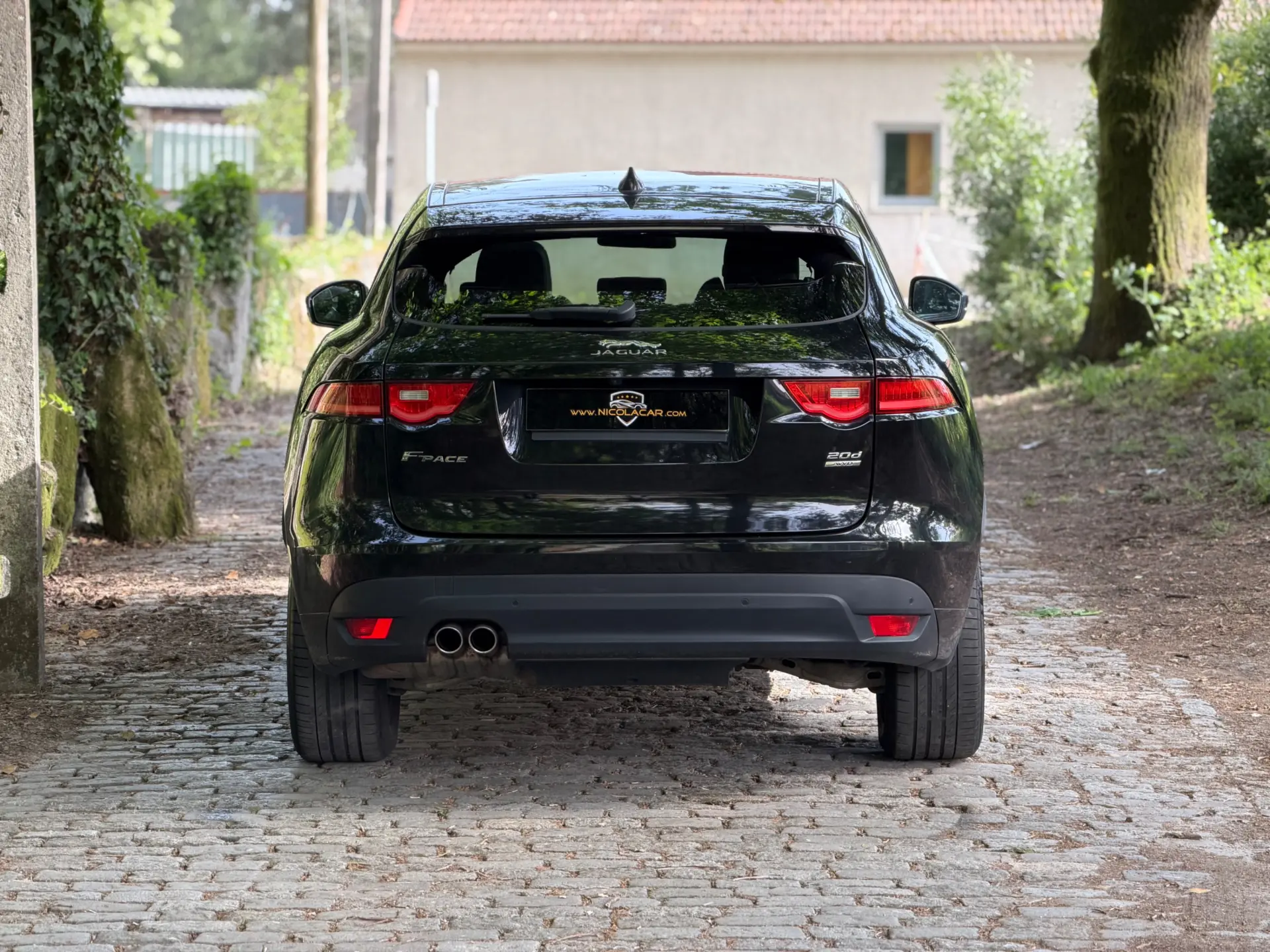 Jaguar F-Pace 5