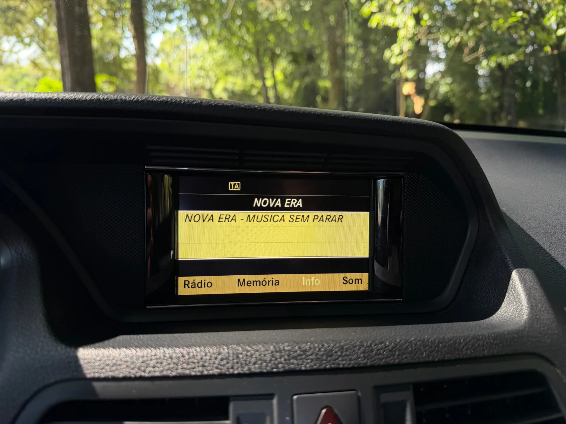Mercedes-Benz E 220 (BlueTEC) d 9G-TRONIC 26