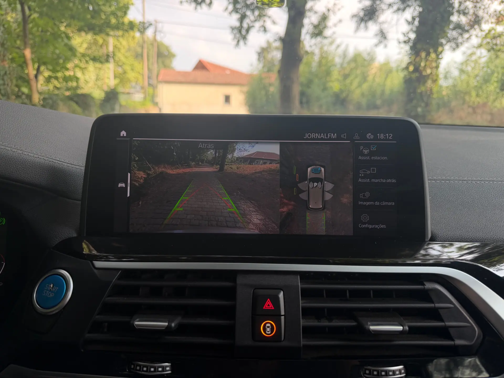 BMW iX3 M Sport Impressive 31