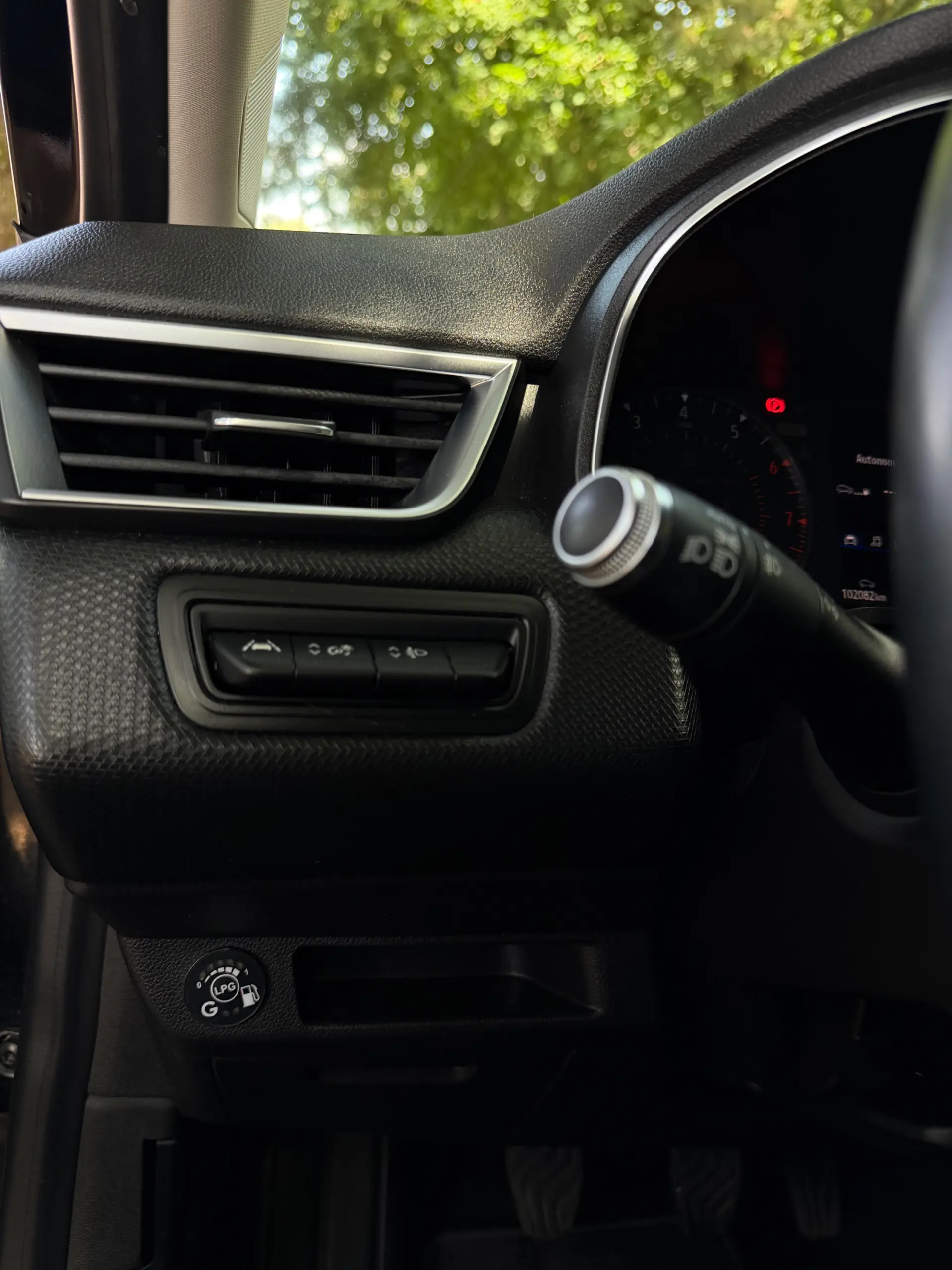 Renault Clio 1.0 TCe Intens Bi-Fuel 29