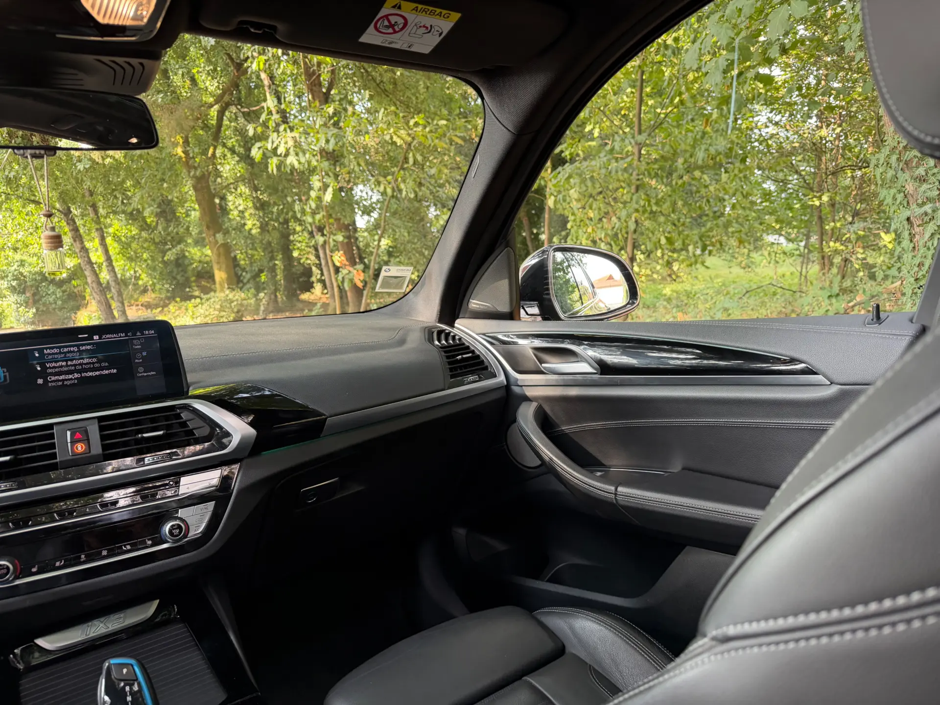 BMW iX3 M Sport Impressive 14