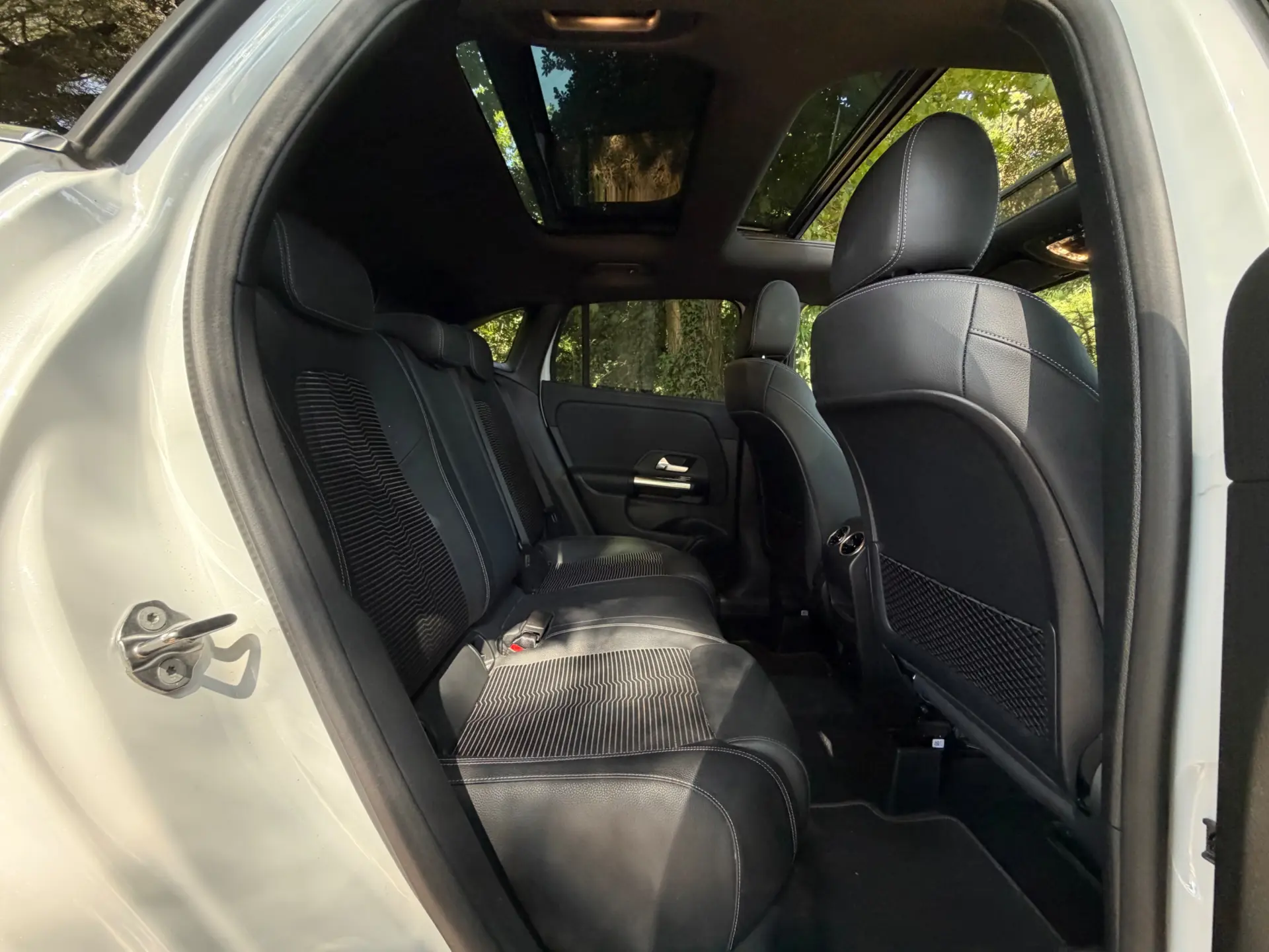 Mercedes-Benz GLA 250 e 8G-DCT Special Edition 54