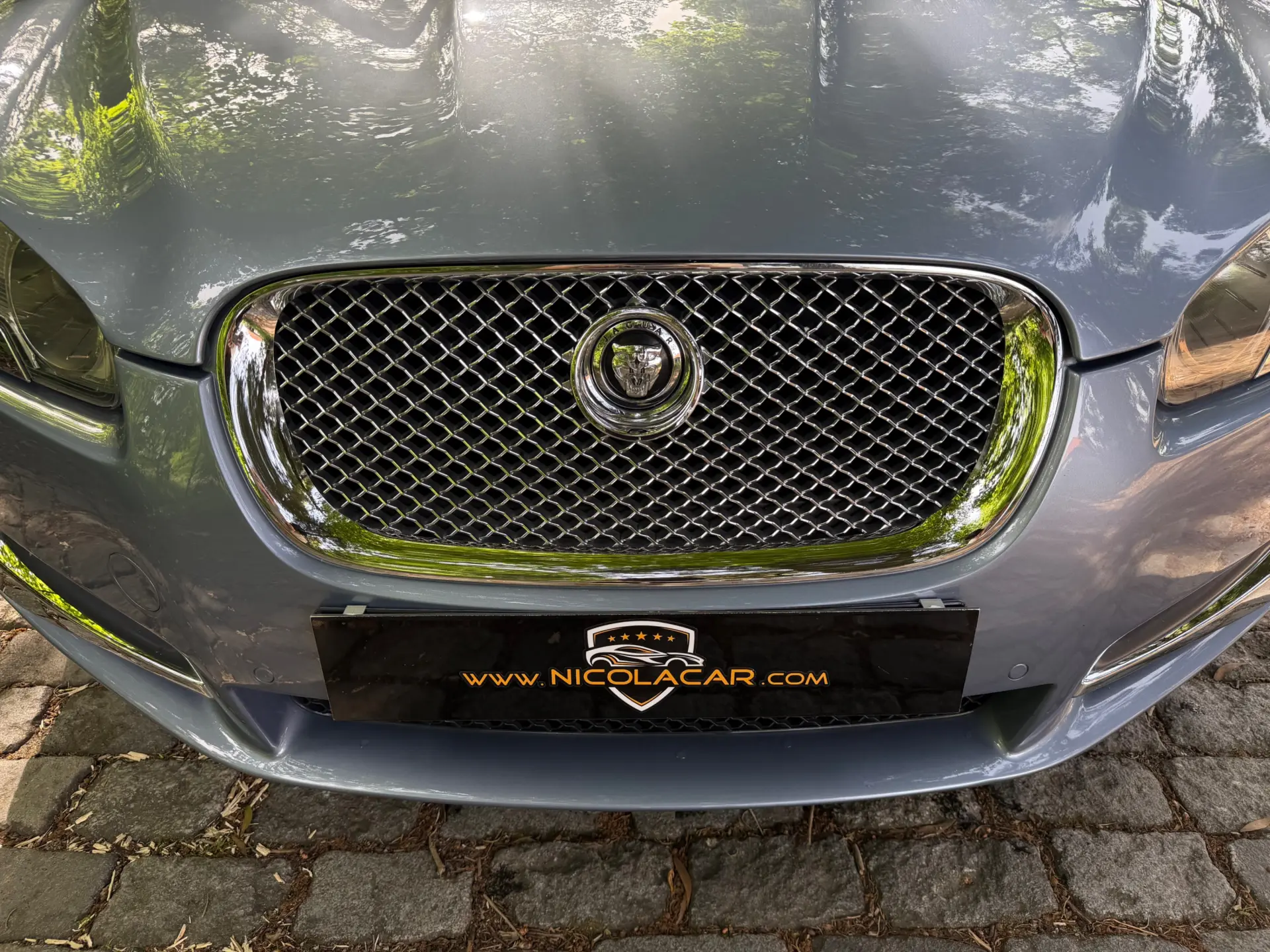 Jaguar XF 2.7 D V6 Premium Luxury 11