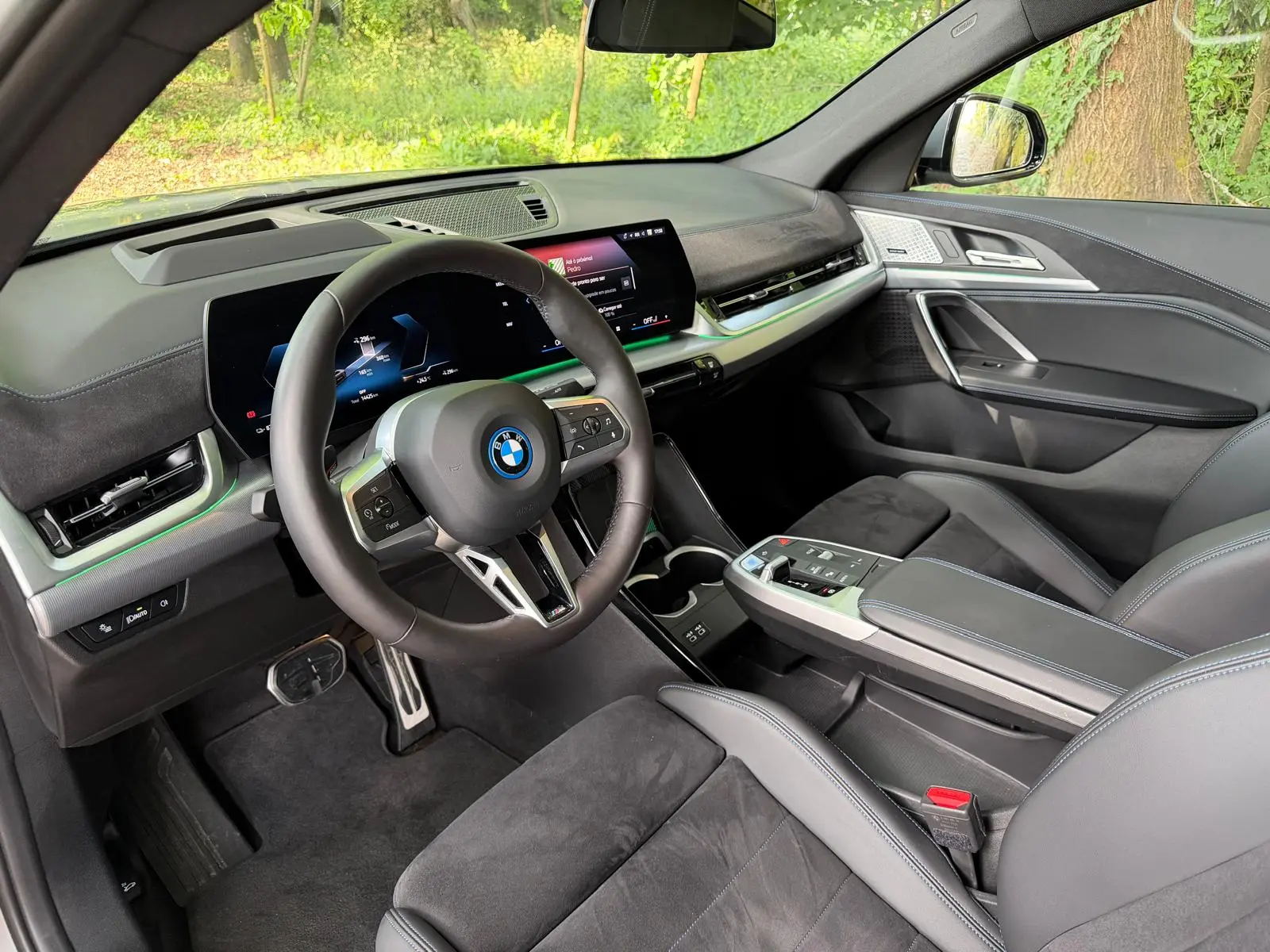 BMW iX2 xDrive30 Pack Desportivo M Pro 17