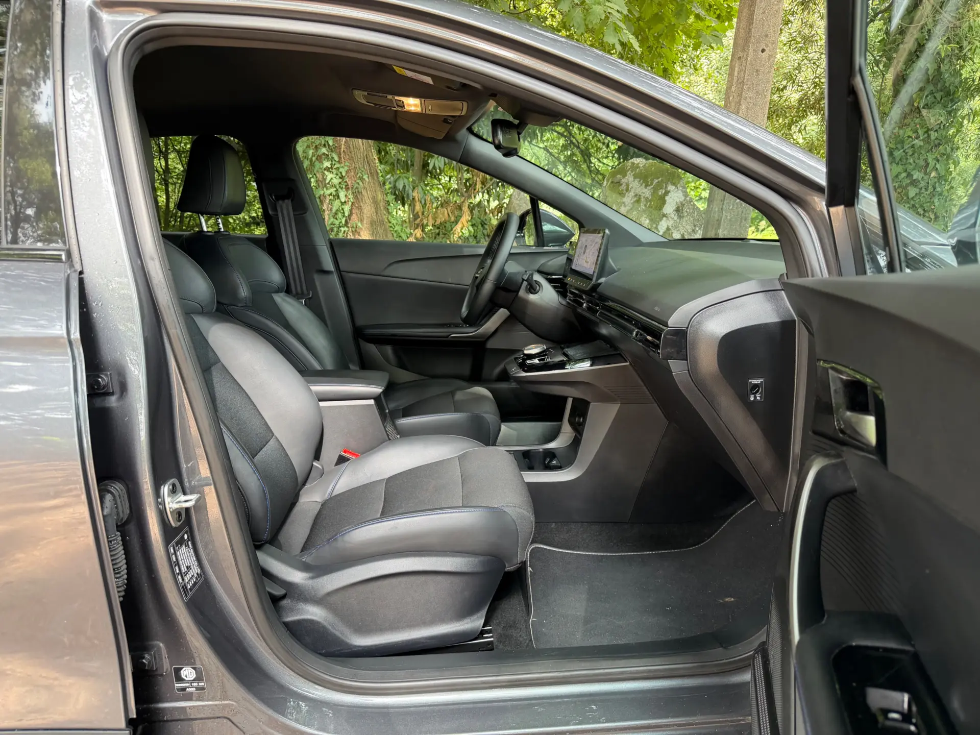 MG MG4 77 kWh Extended Range Luxury 31