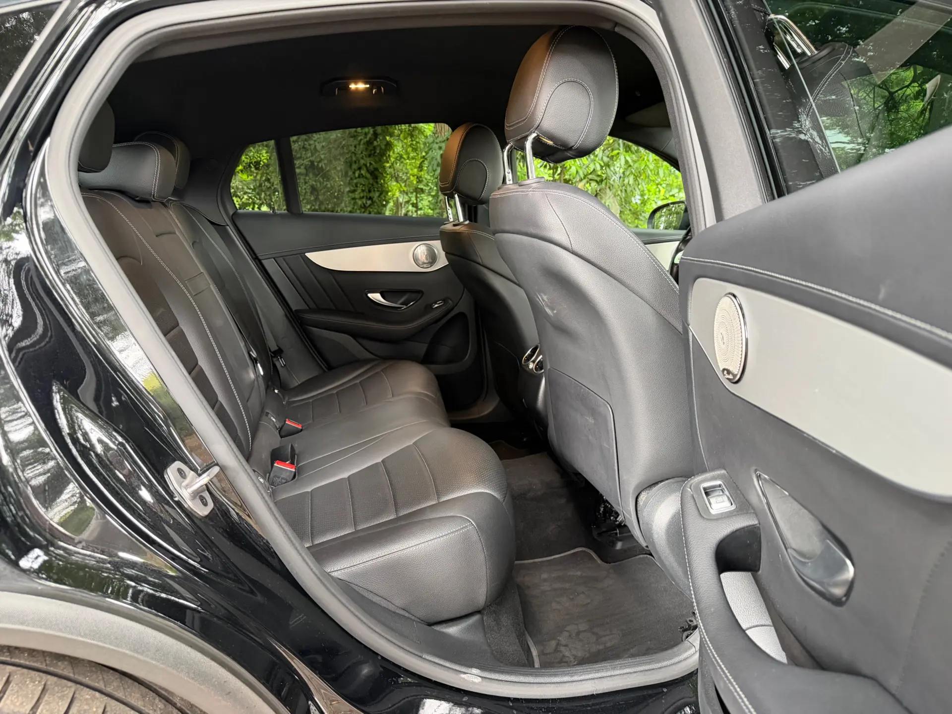 Mercedes-Benz GLC 300 de Coupé 4Matic 33
