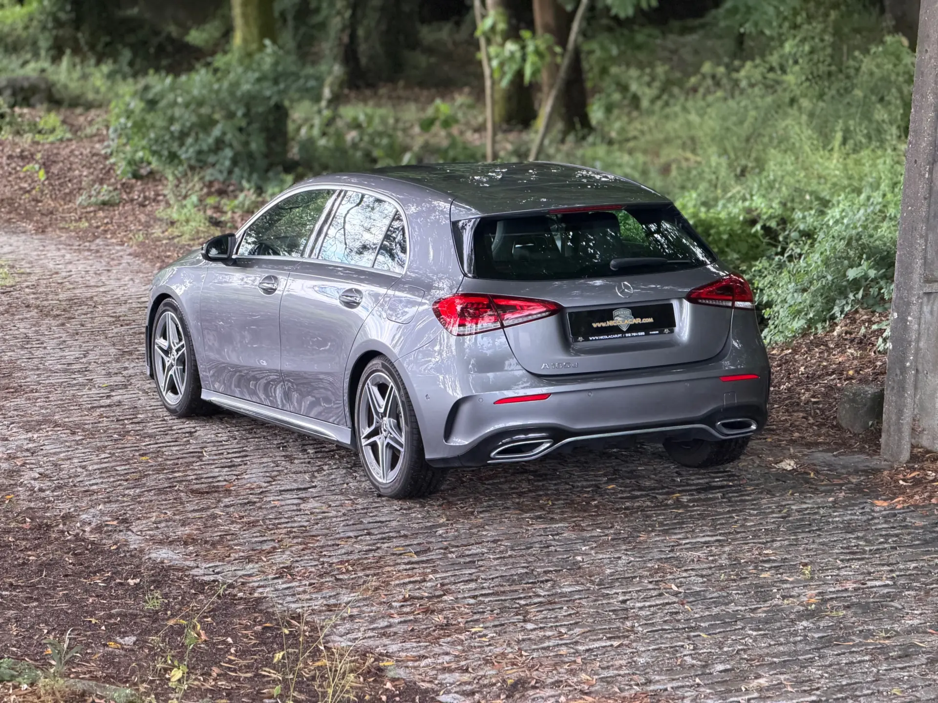 Mercedes-Benz A 180 d AMG Line Aut. 32