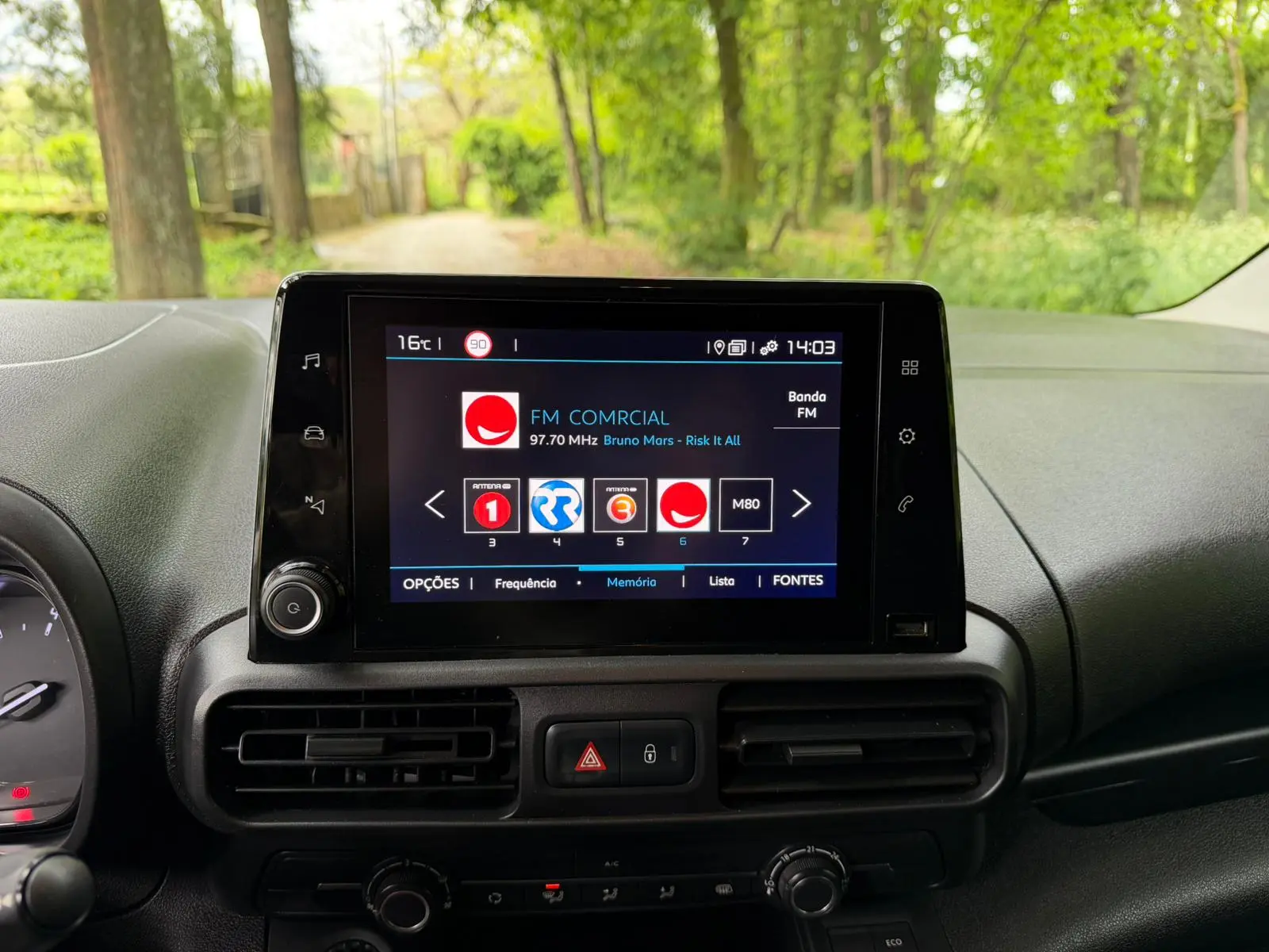 Citroen Berlingo 1.5 BlueHDi XL S&S EHZ EAT8 Control Variospace 16