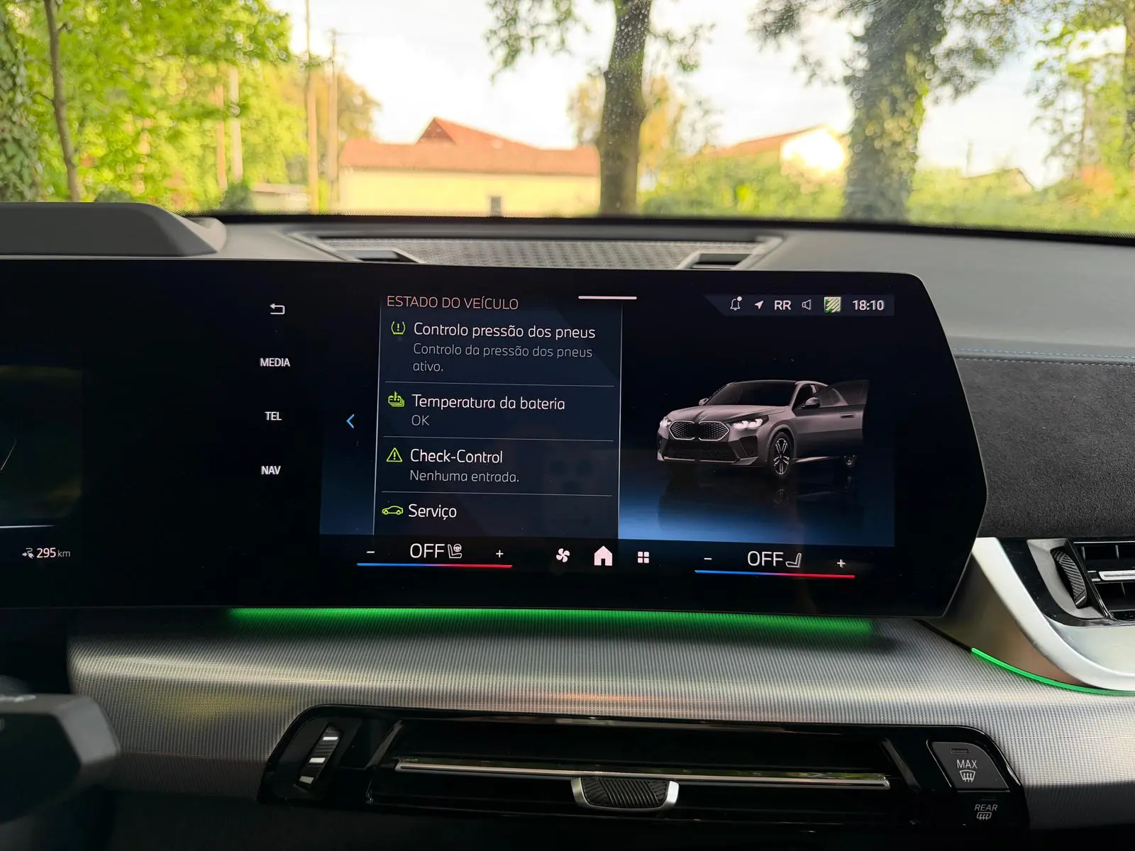 BMW iX2 xDrive30 Pack Desportivo M Pro 27