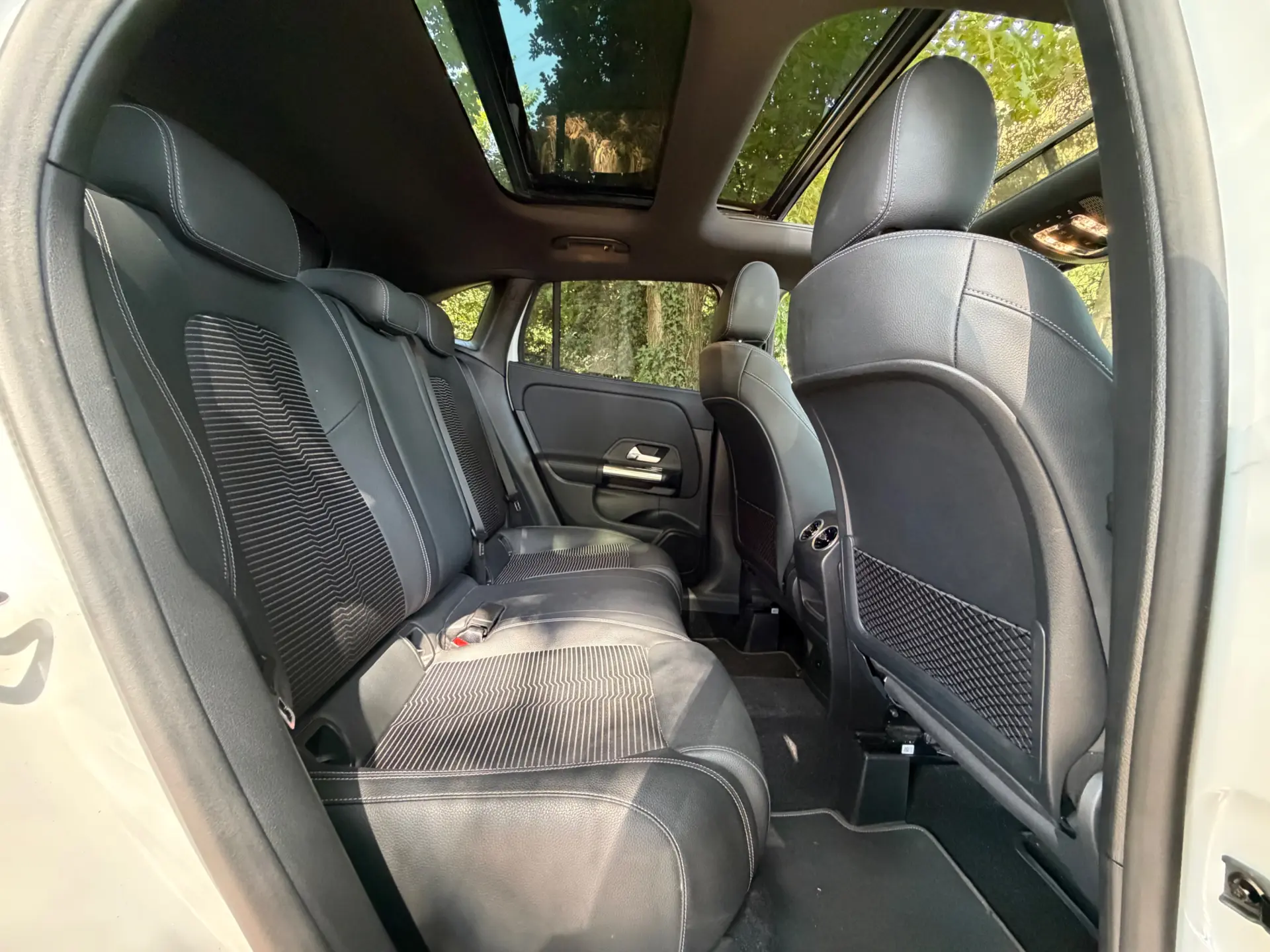 Mercedes-Benz GLA 250 e 8G-DCT Special Edition 56