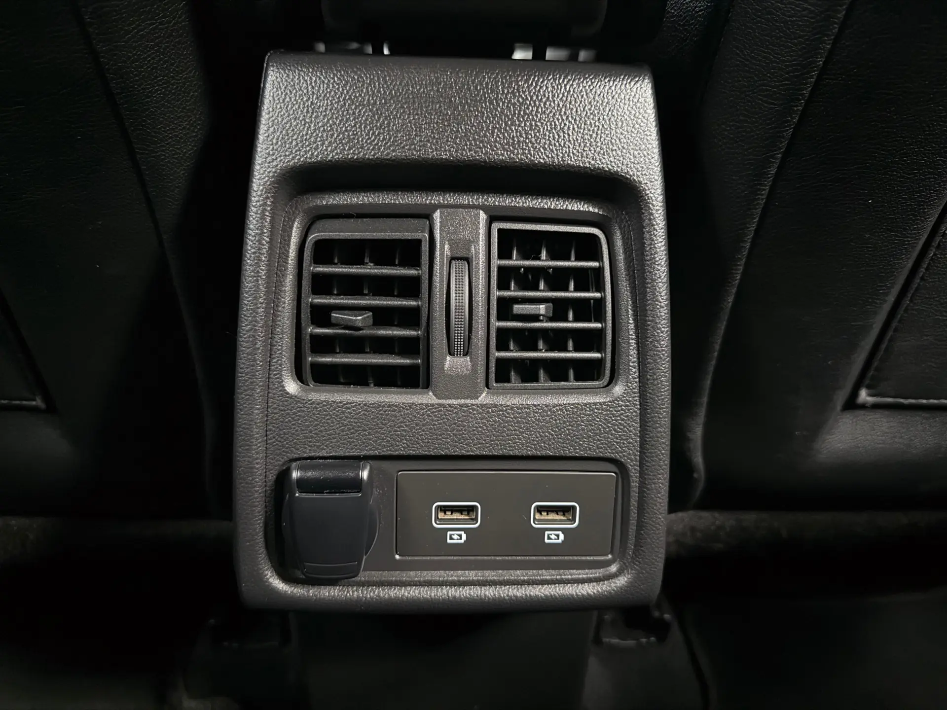 Peugeot 3008 1.2 PureTech Allure Pack EAT8 40