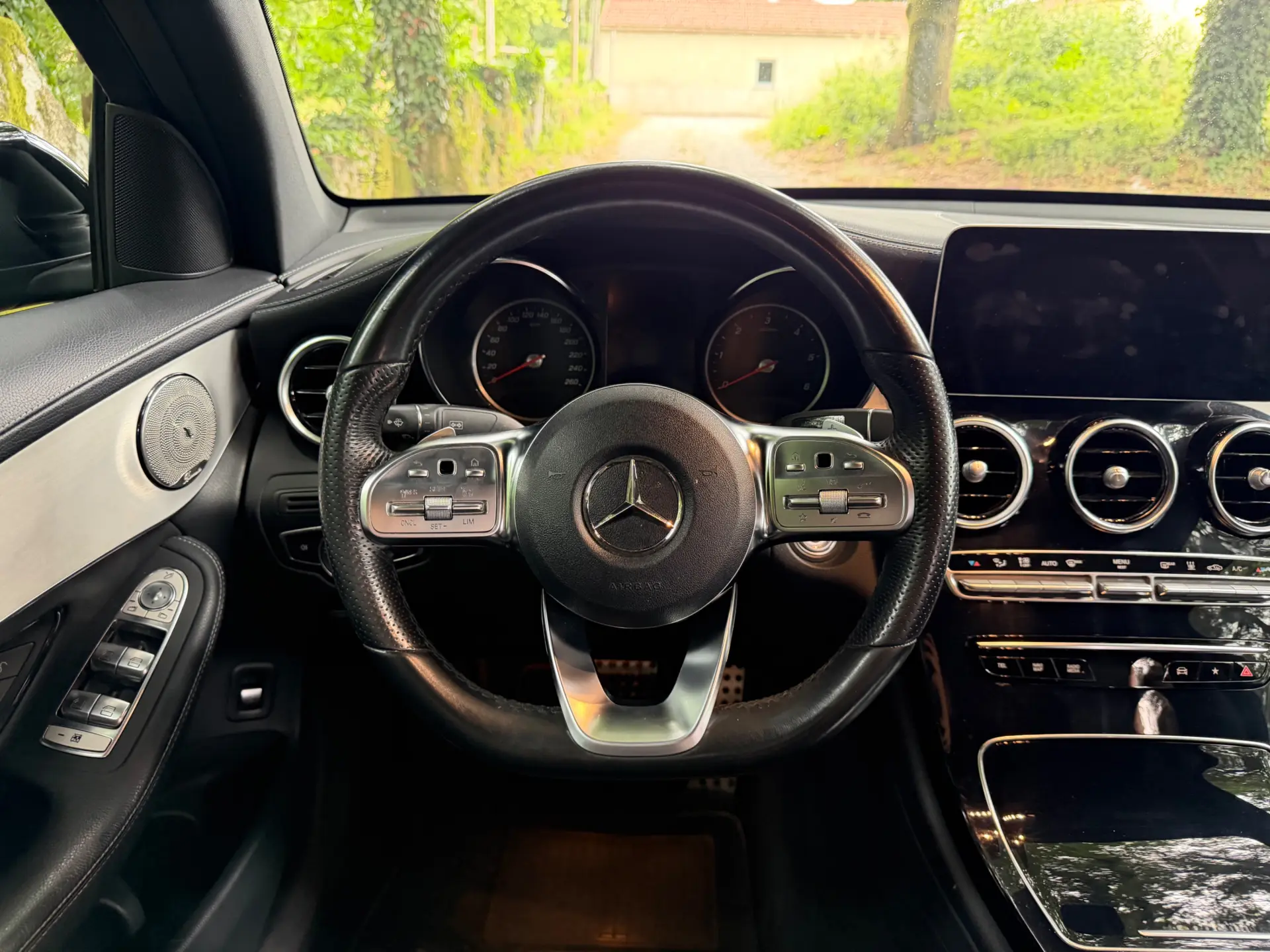 Mercedes-Benz GLC 300 de Coupé 4Matic 17