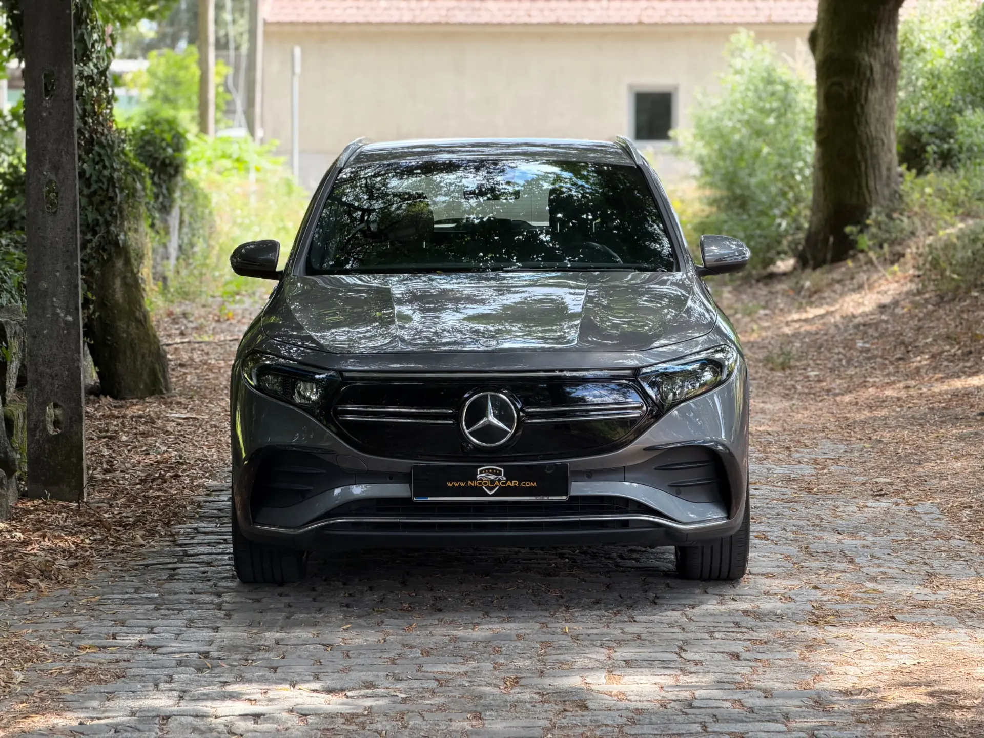Mercedes-Benz EQA 250 AMG Line 3