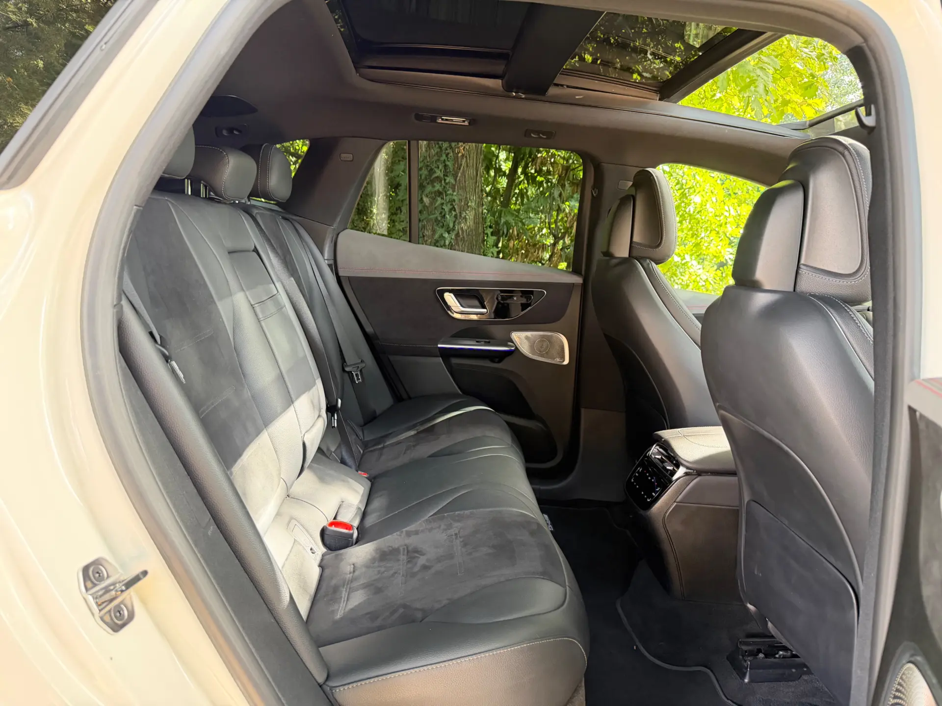Mercedes-Benz EQE SUV 350 4Matic Edition 46