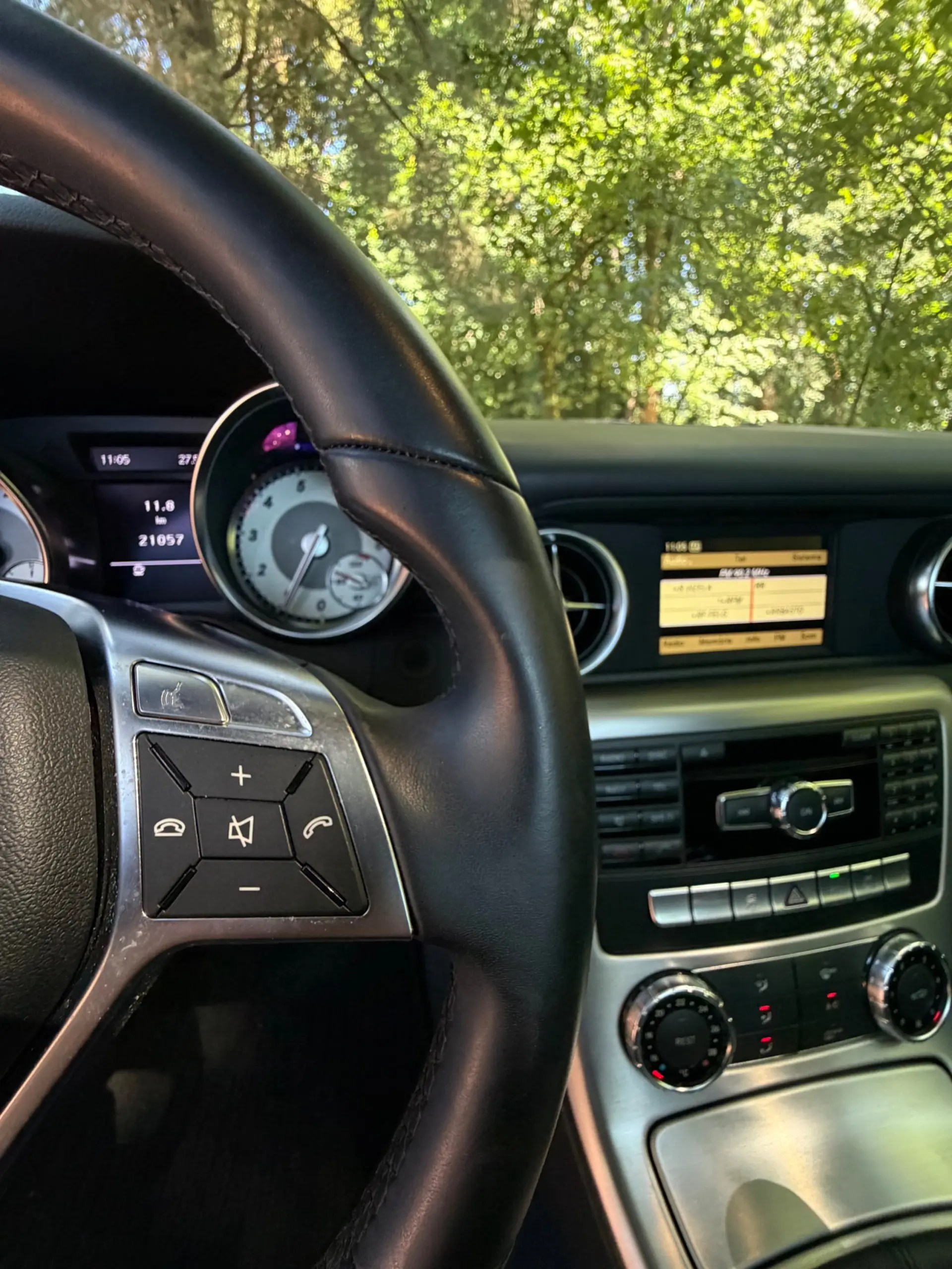 Mercedes-Benz SLK 200 Outro 28