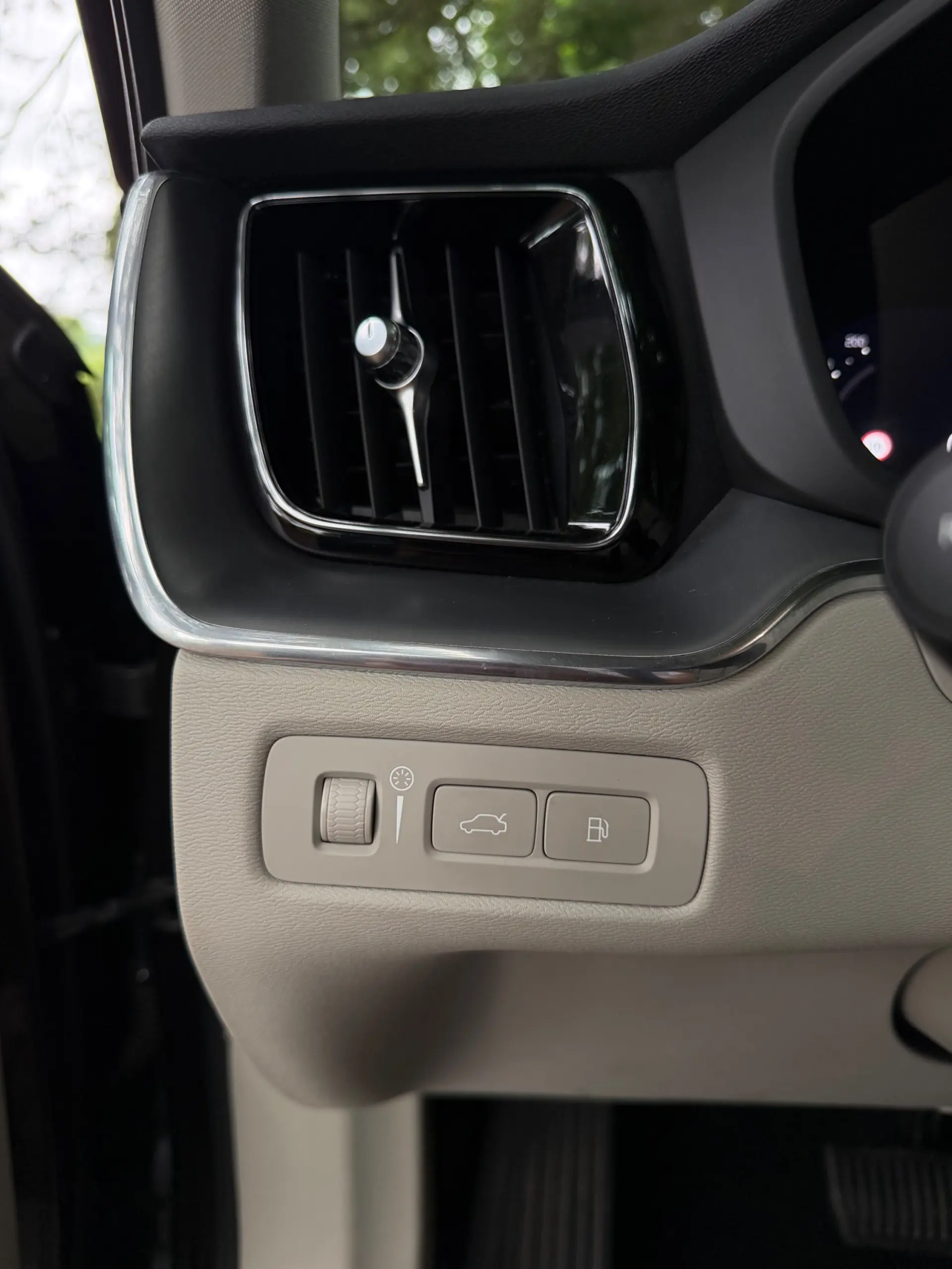 Volvo XC 60 2.0 T6 PHEV Inscription Expression AWD 22