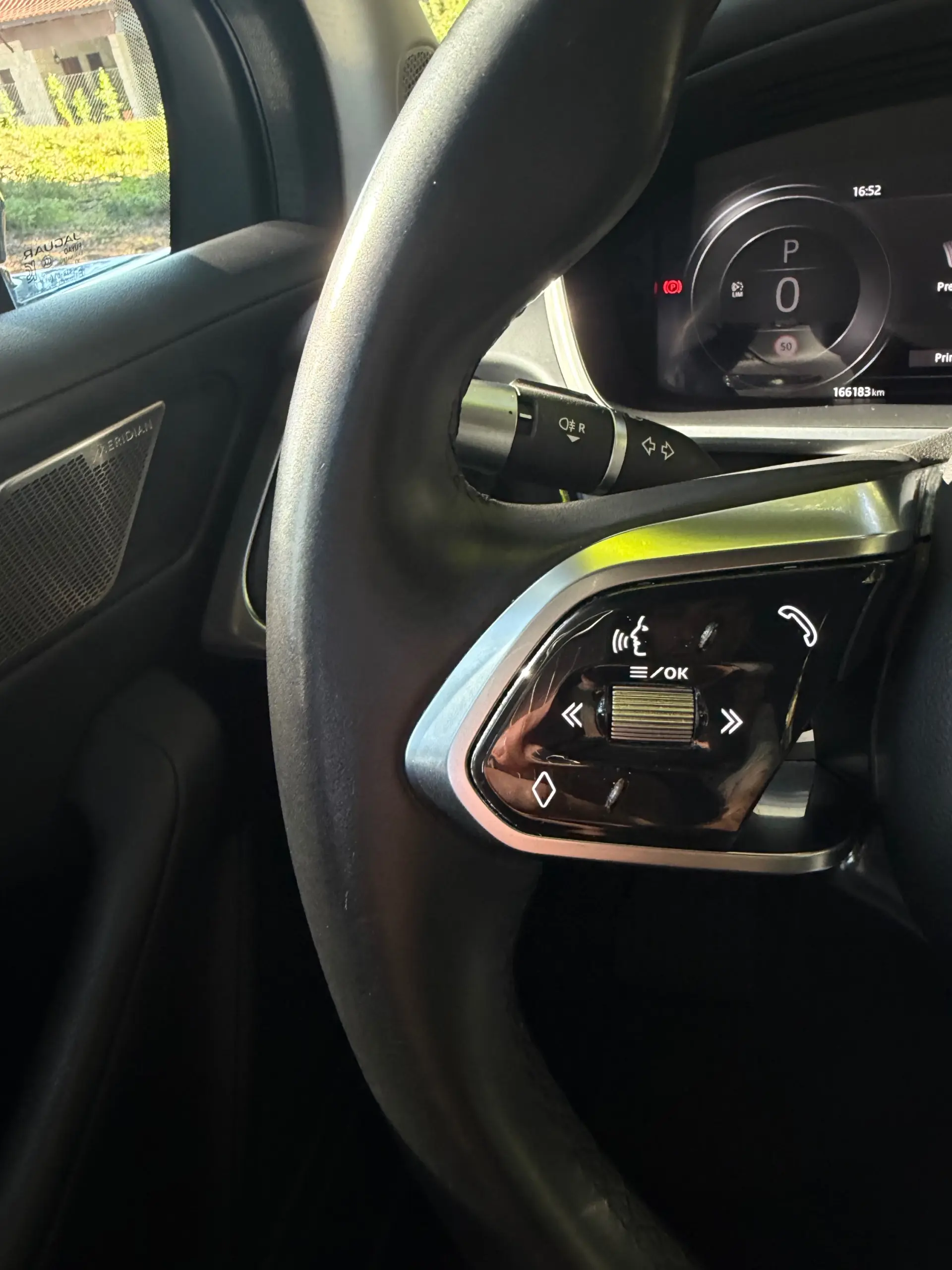 Jaguar I-Pace EV400 R-Dynamic HSE AWD 24