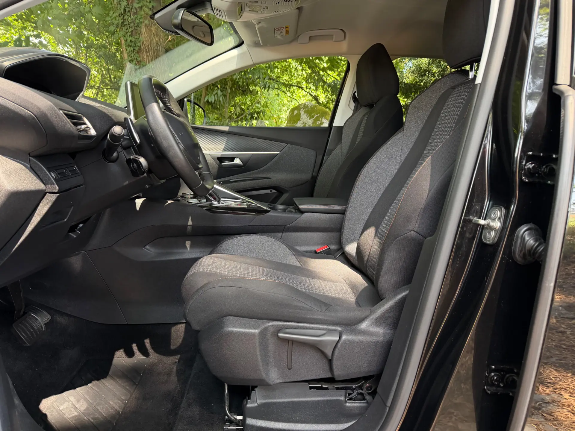 Peugeot 3008 1.2 PureTech Allure Pack EAT8 47