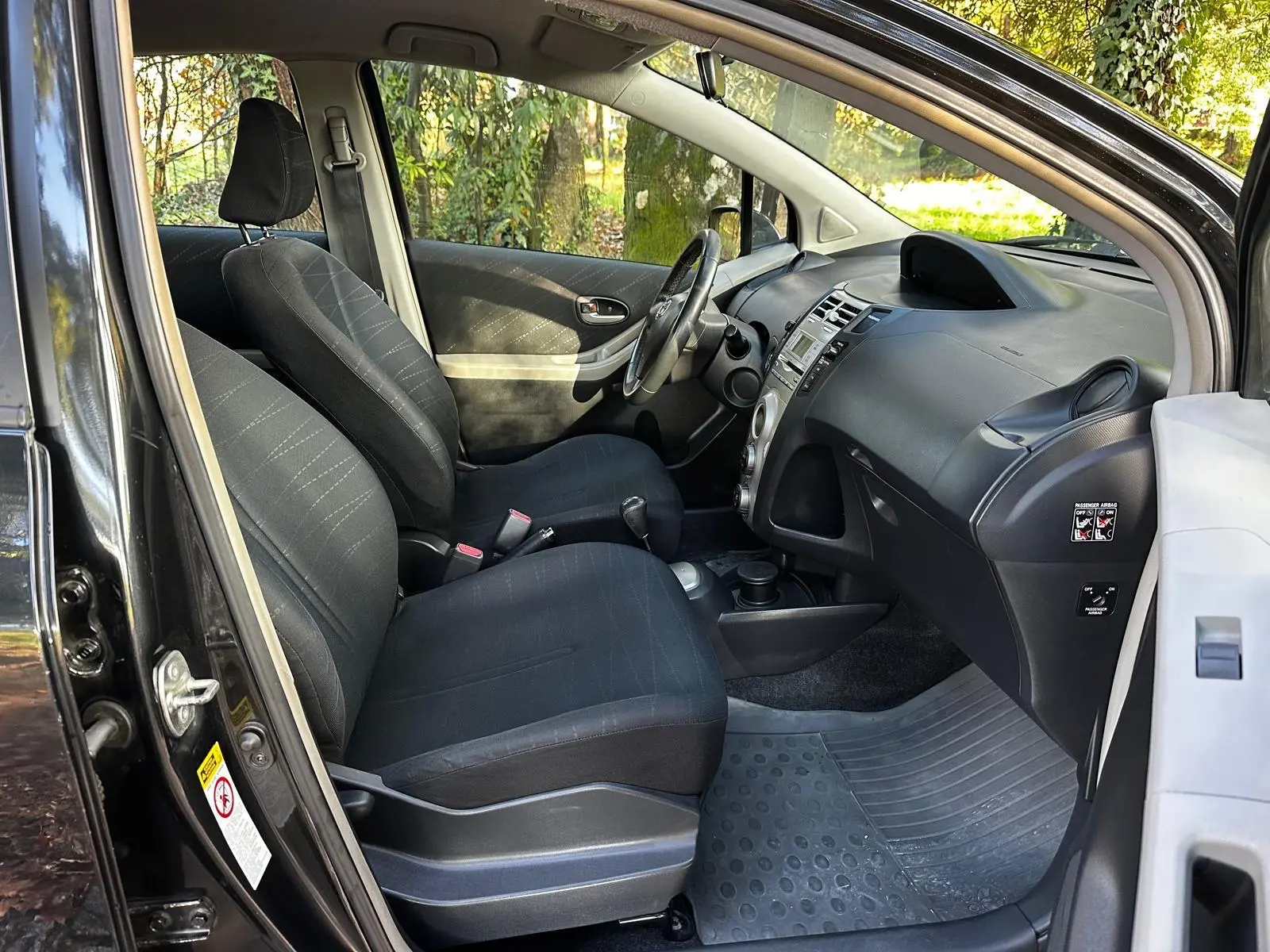 Toyota Yaris 1.0 VVT-i High Pack MM 28