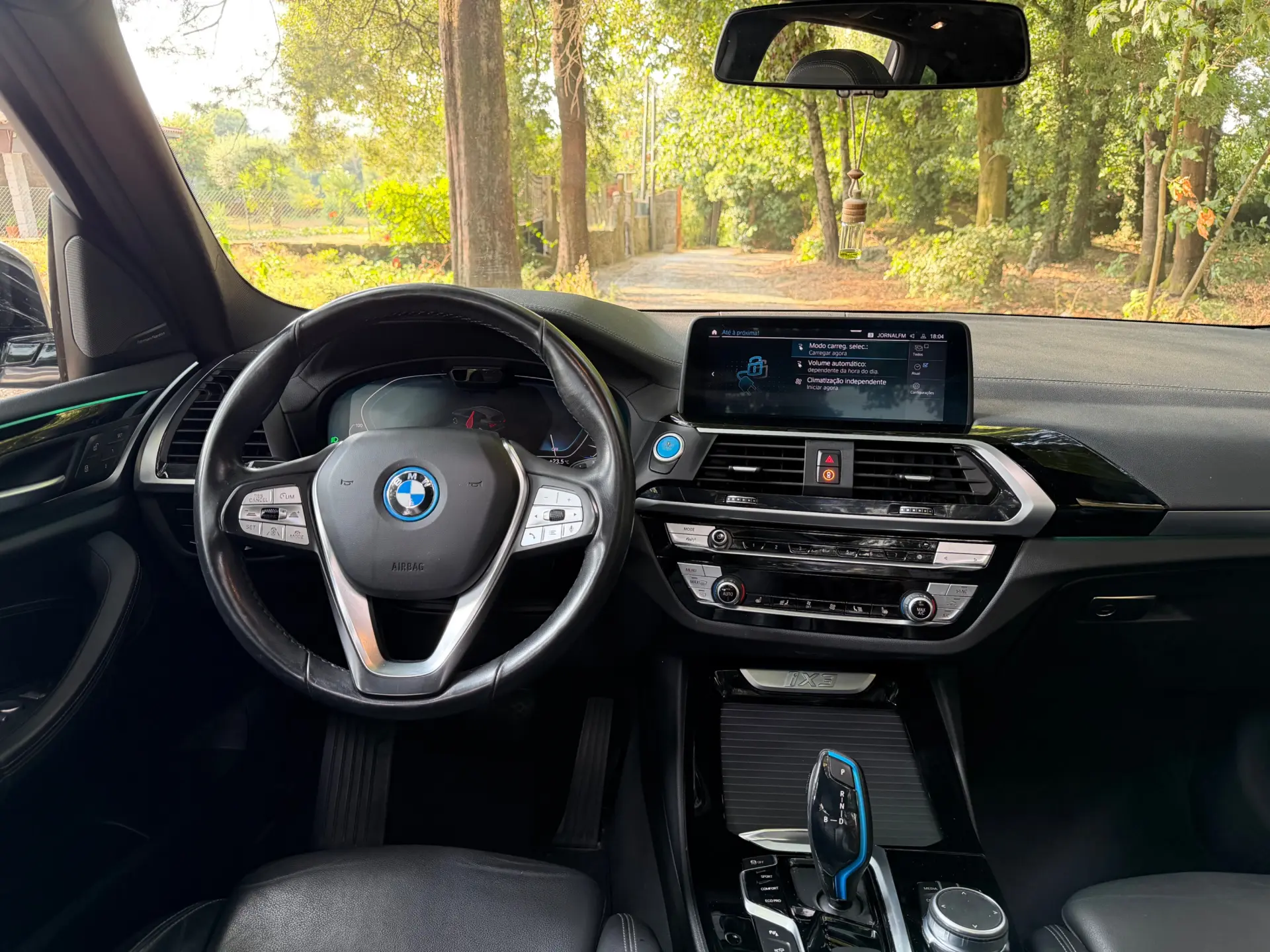 BMW iX3 M Sport Impressive 16