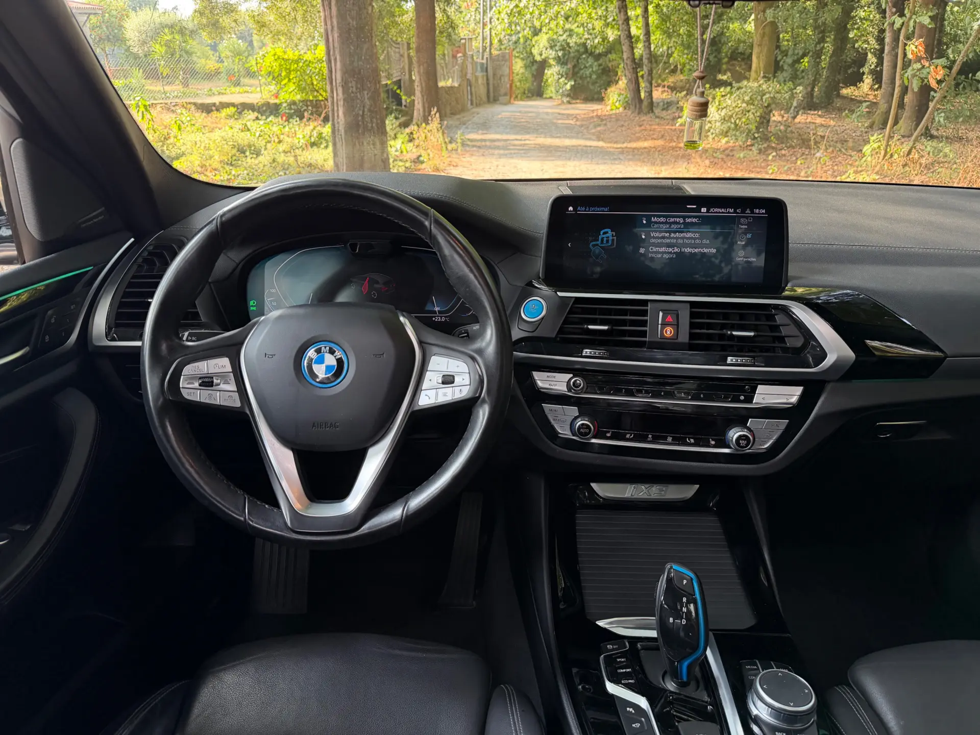 BMW iX3 M Sport Impressive 15