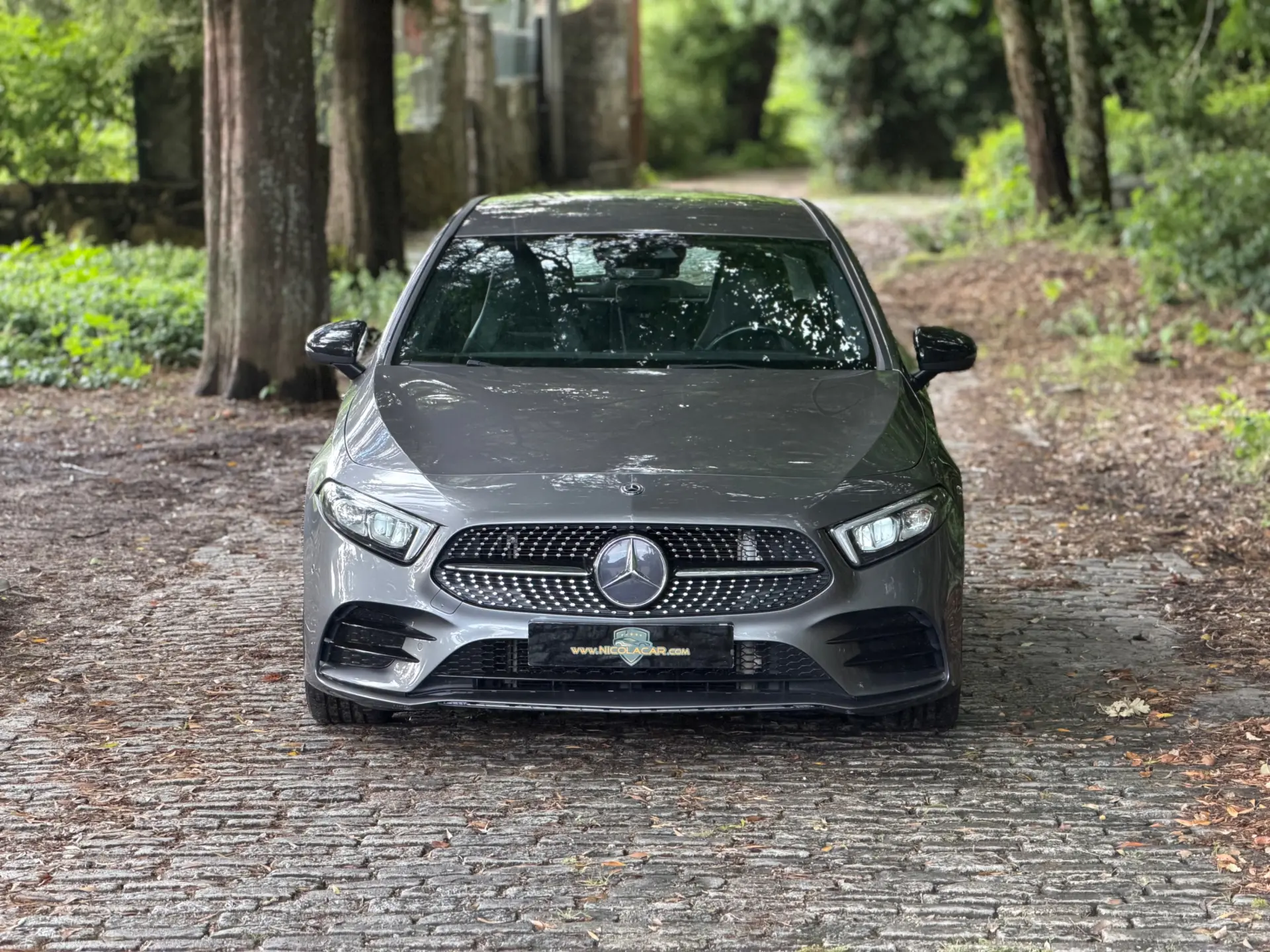 Mercedes-Benz A 180 d AMG Line Aut. 33