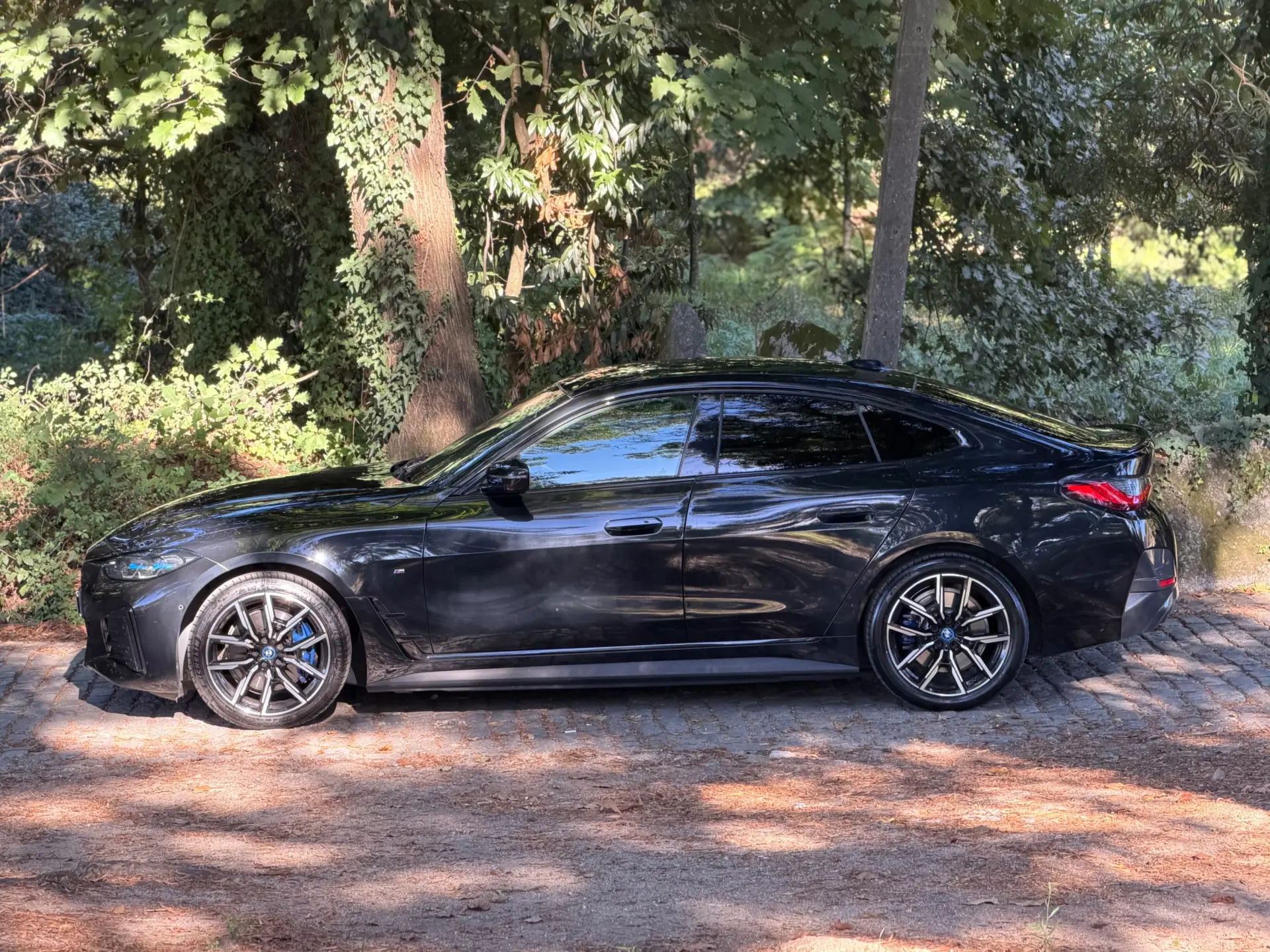 BMW i4 eDrive40 Desportiva M 57