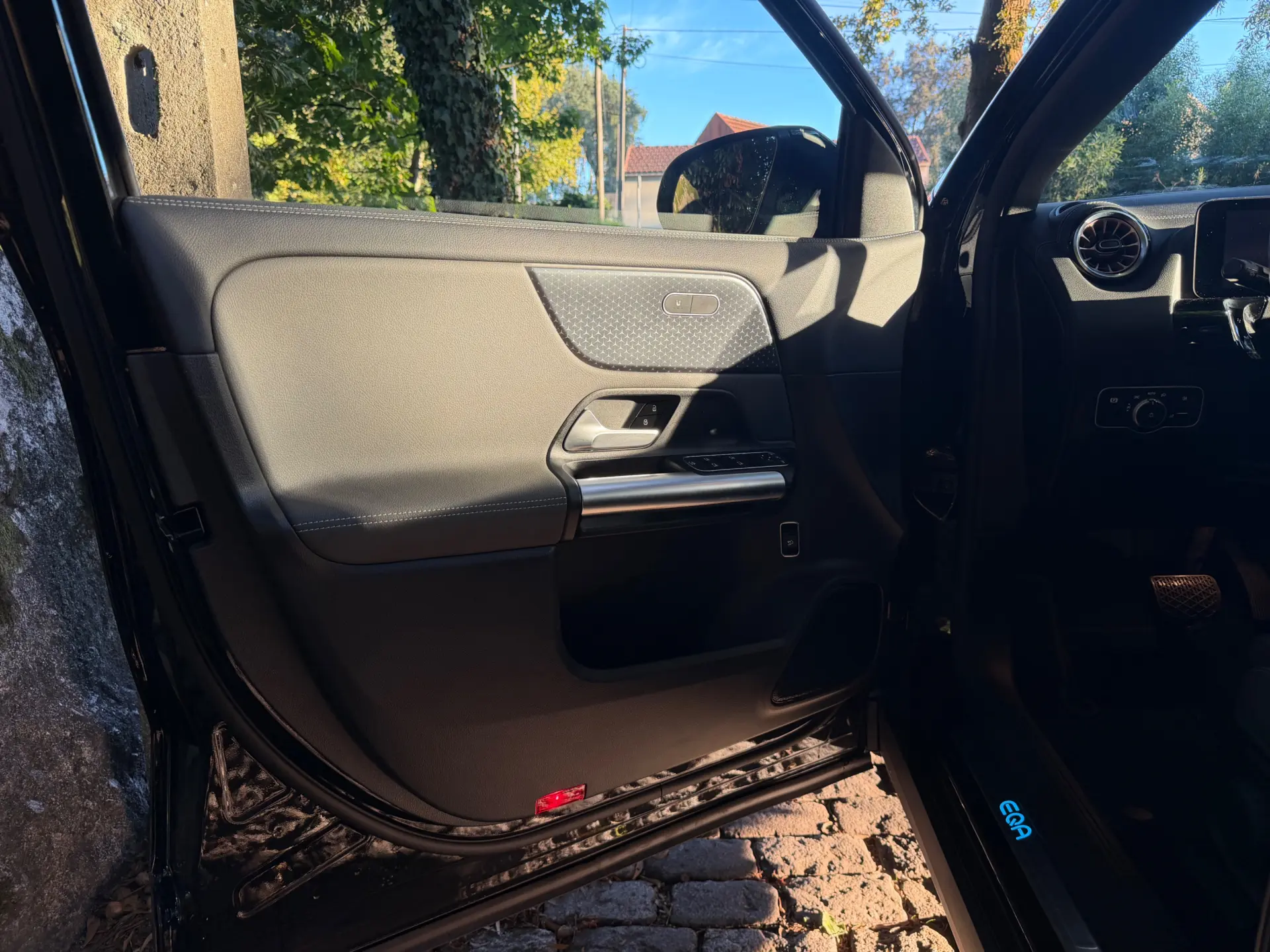 Mercedes-Benz EQA 300 4Matic AMG Line 30