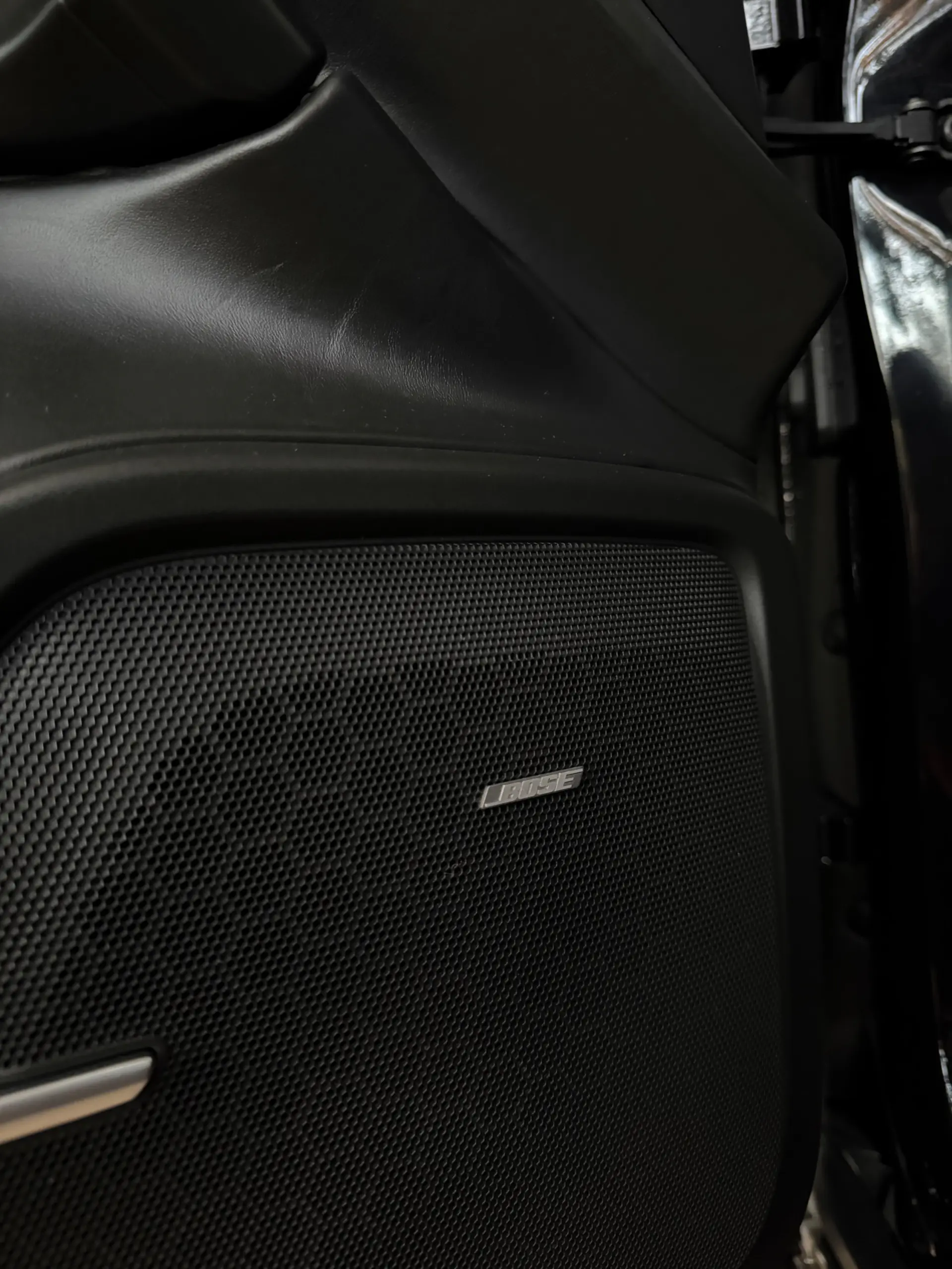 Porsche Cayenne Platinum Edition 42