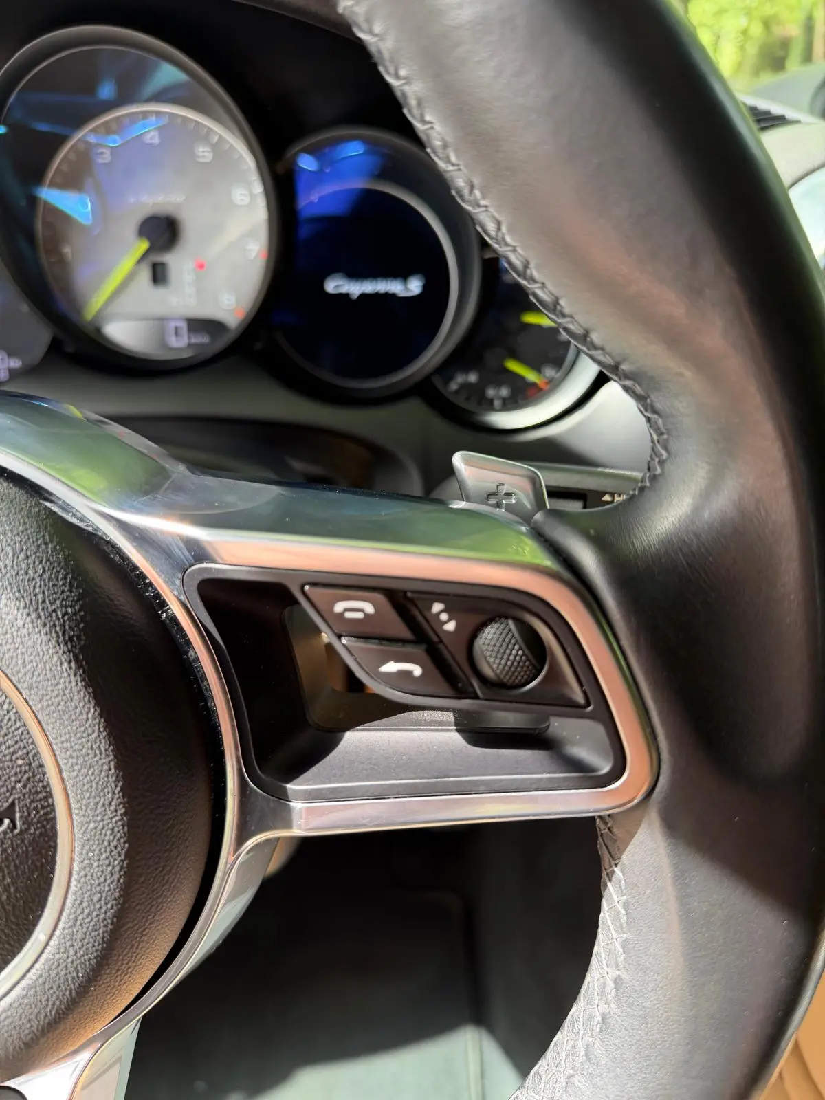 Porsche Cayenne S E-Hybrid Platinum Edition 24