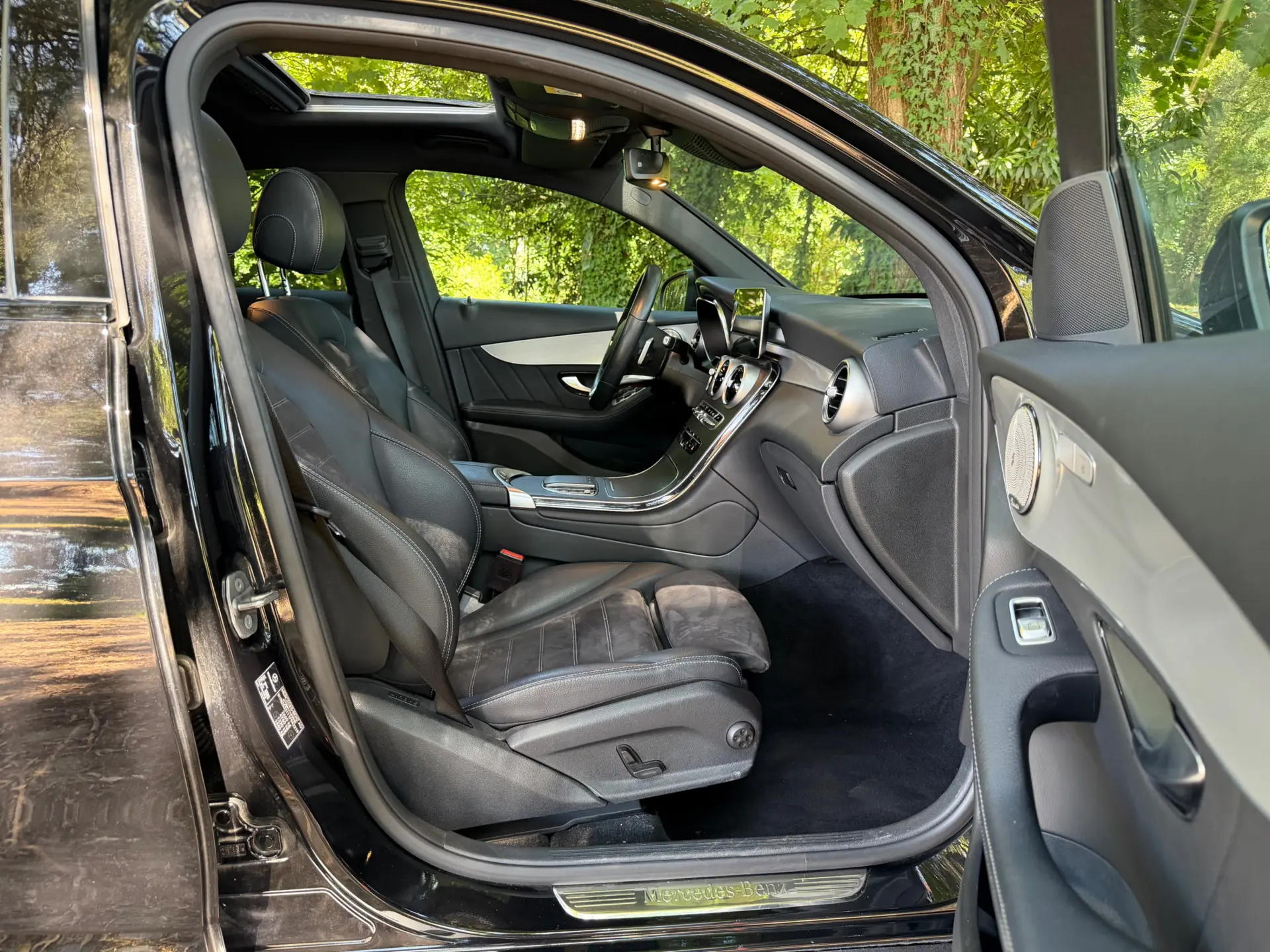 Mercedes-Benz GLC 300 de Coupé 4Matic 41