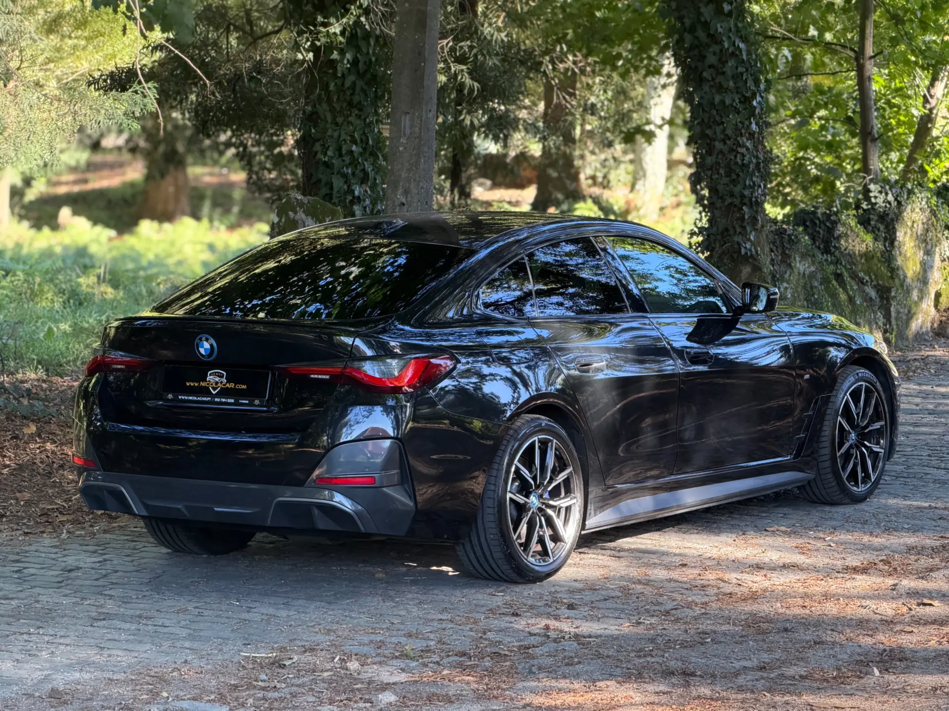 BMW i4 eDrive40 Desportiva M 7