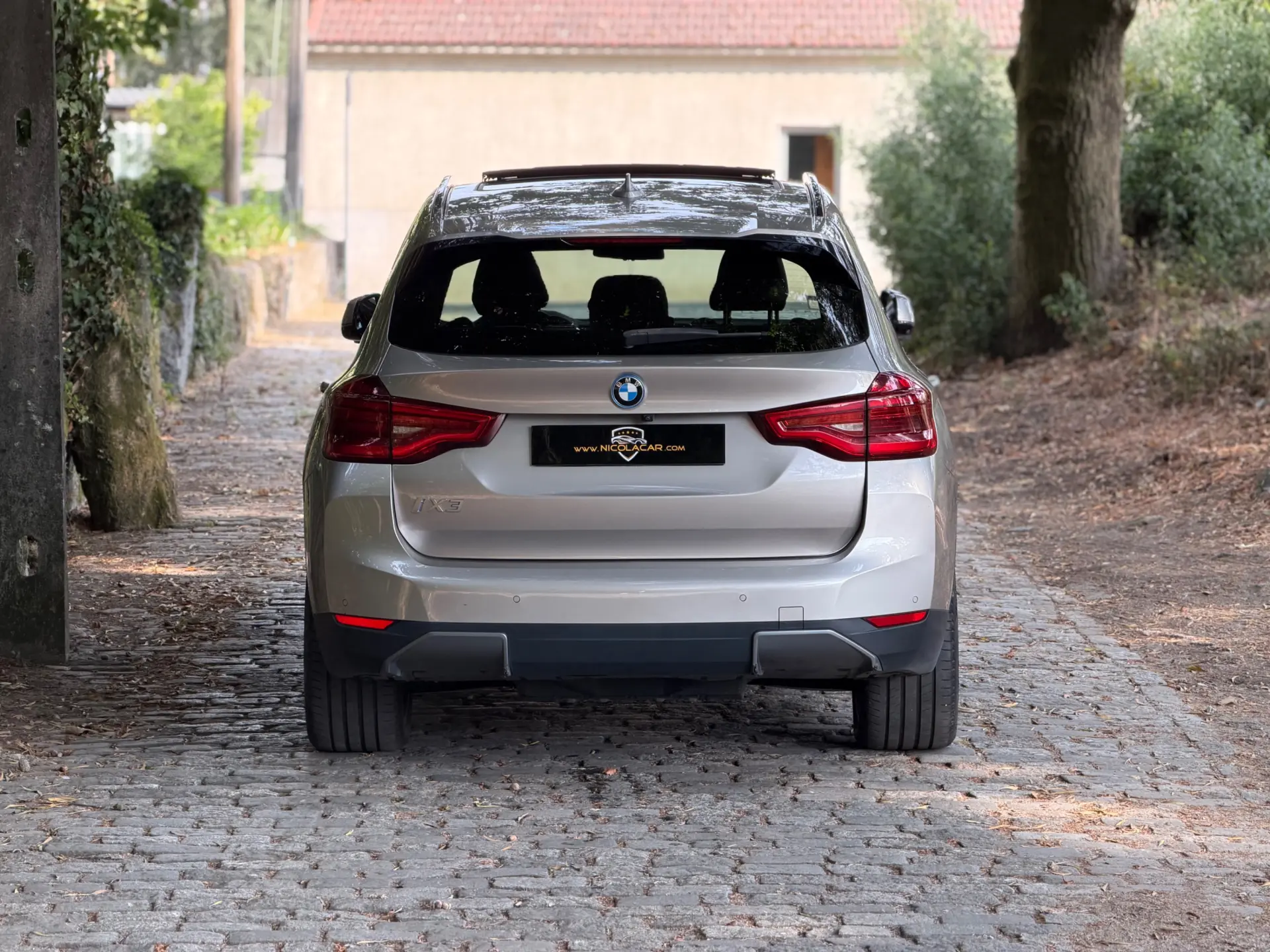 BMW iX3 M Sport Impressive 43