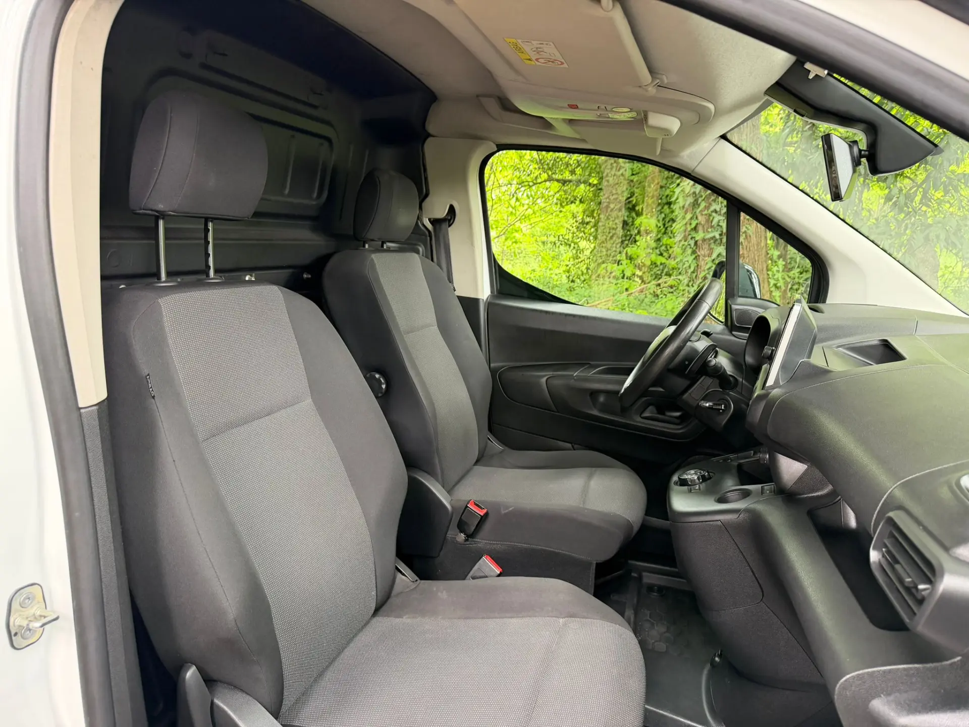 Citroen Berlingo 1.5 BlueHDi XL S&S EHZ EAT8 Control Variospace 25